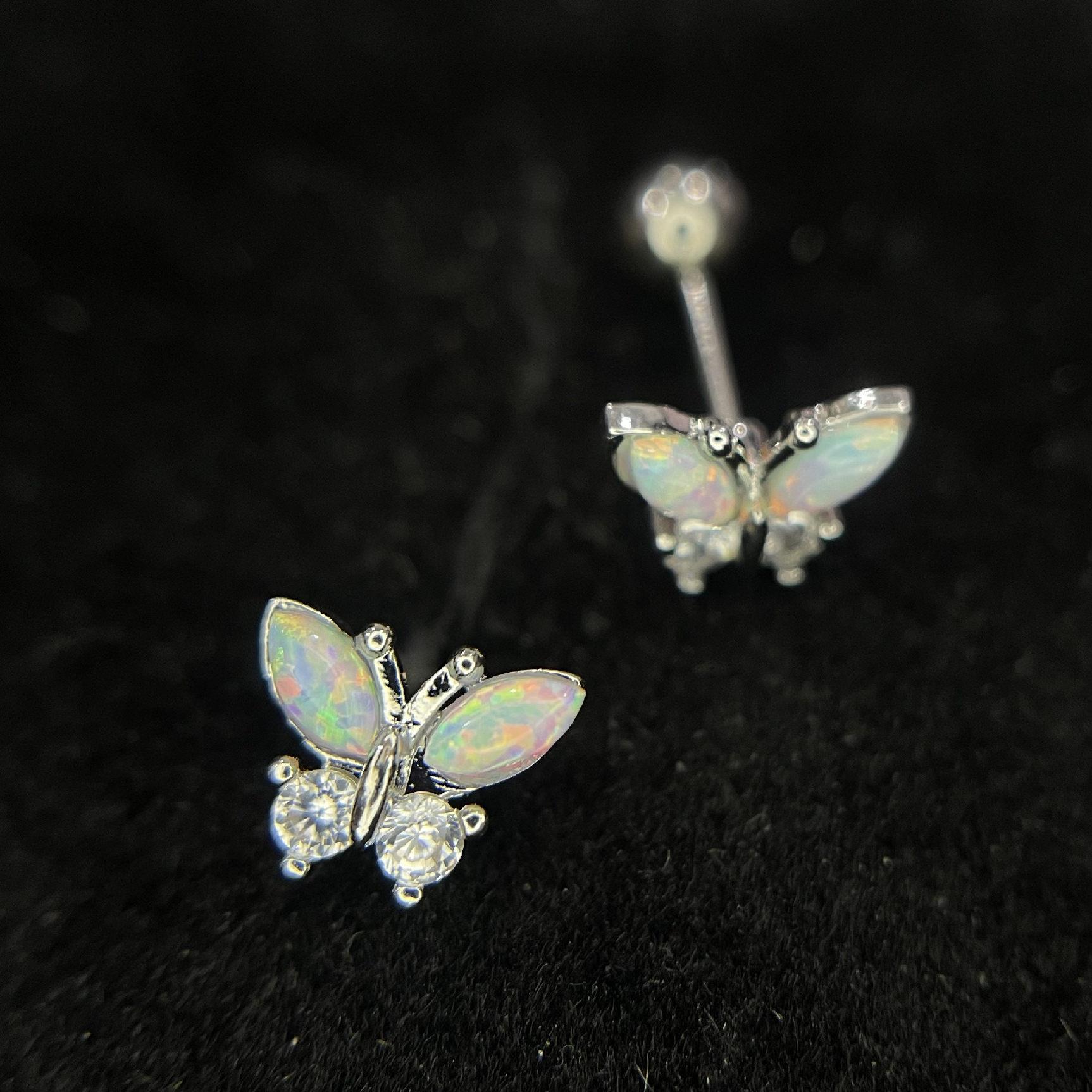khuyên kiểu con bướm bốn cánh opal to đính kim cương trắng đít bi mảnh