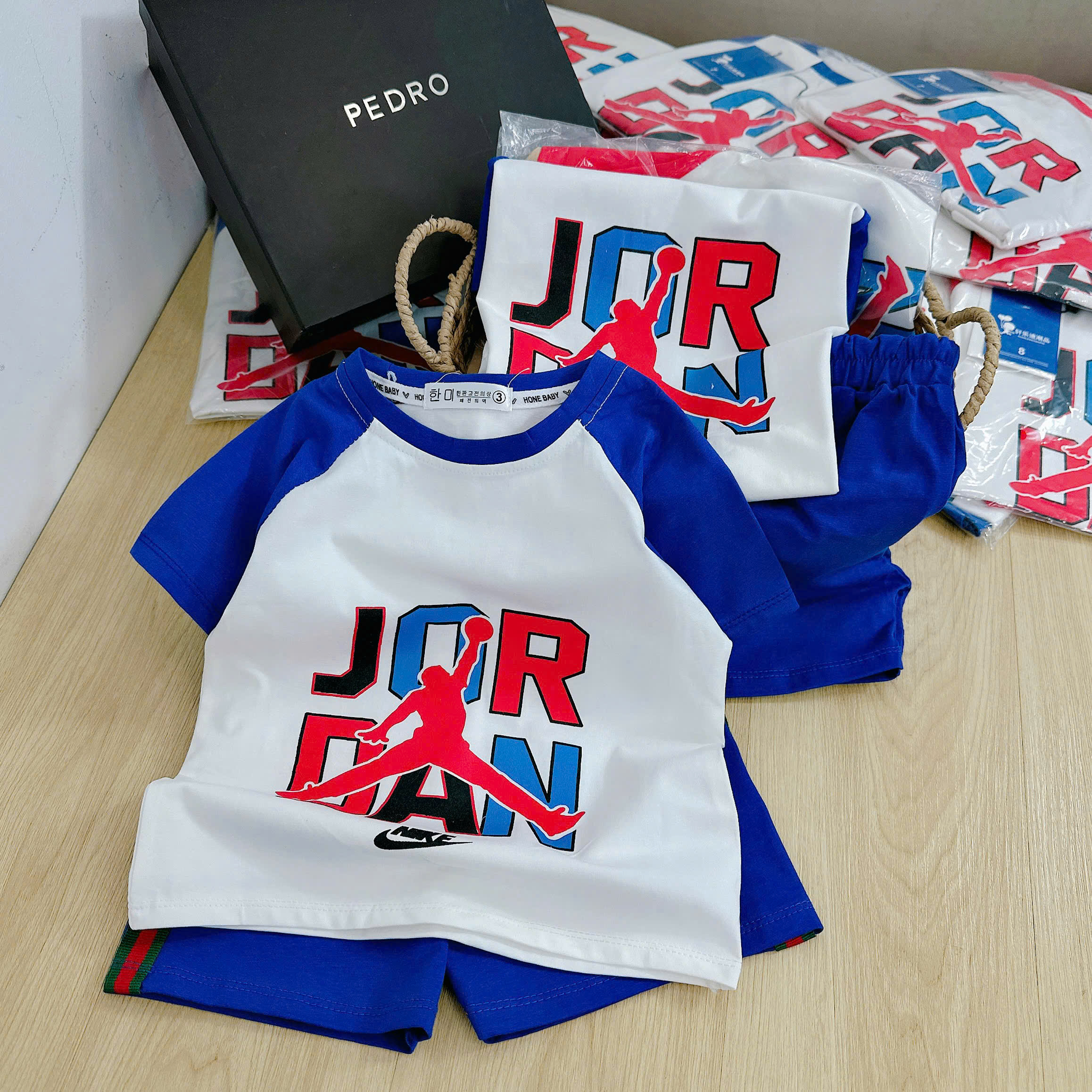 D79 BỘ JORDAN PHỐI TAY- A117.1493