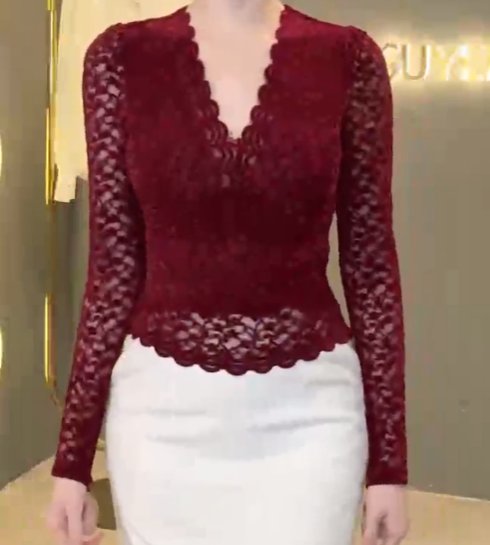 Áo Cổ V Hoạ Tiết Hoa Nổi