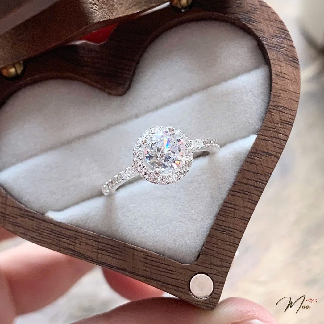 N36 - Nhẫn đá chủ tròn cầu hôn