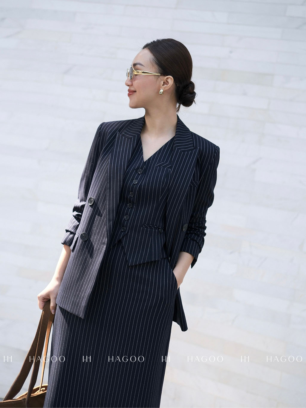 Chân váy bút chì xẻ sau_thumbnail_1