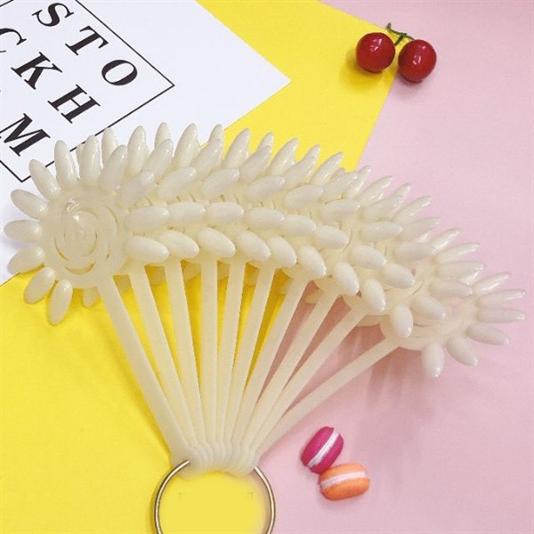 Móng mẫu - Bông hoa - Đục