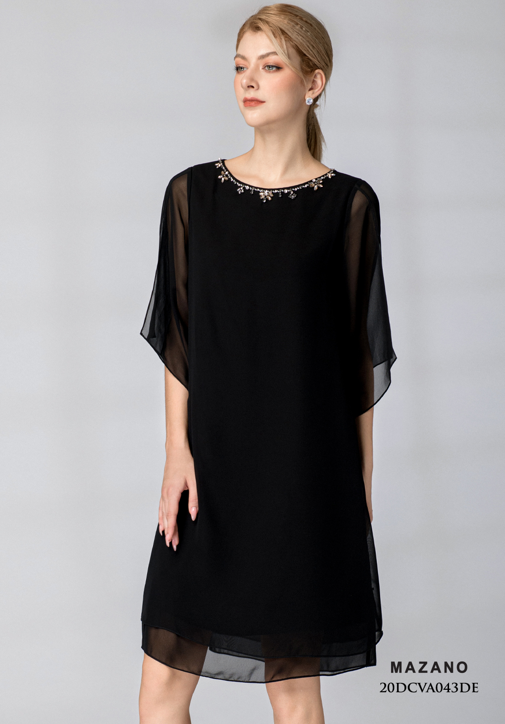 Đầm đen suông A tay xẻ, cổ đính đá_thumbnail_4