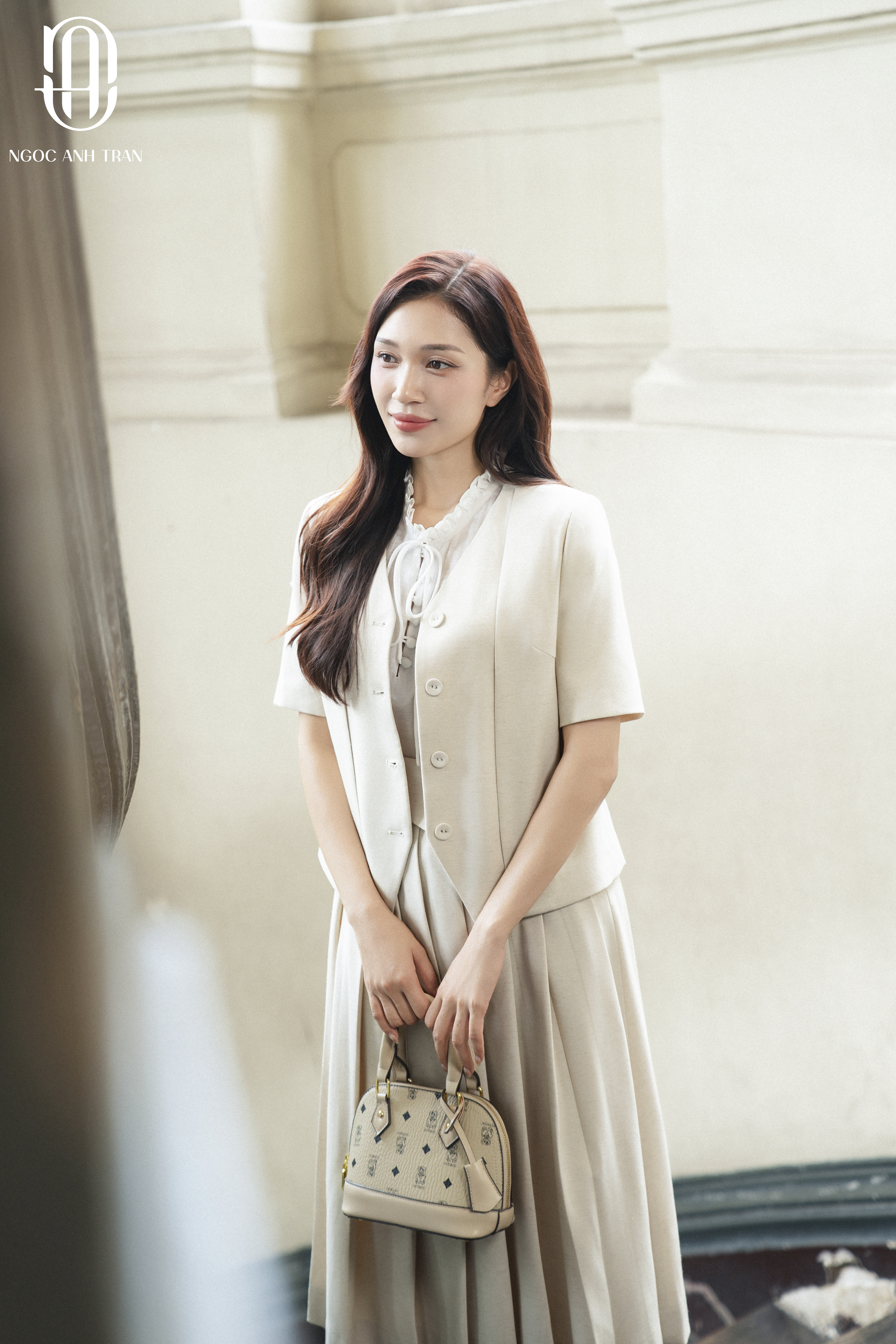 A207 - Áo blazer cộc tiêu kem