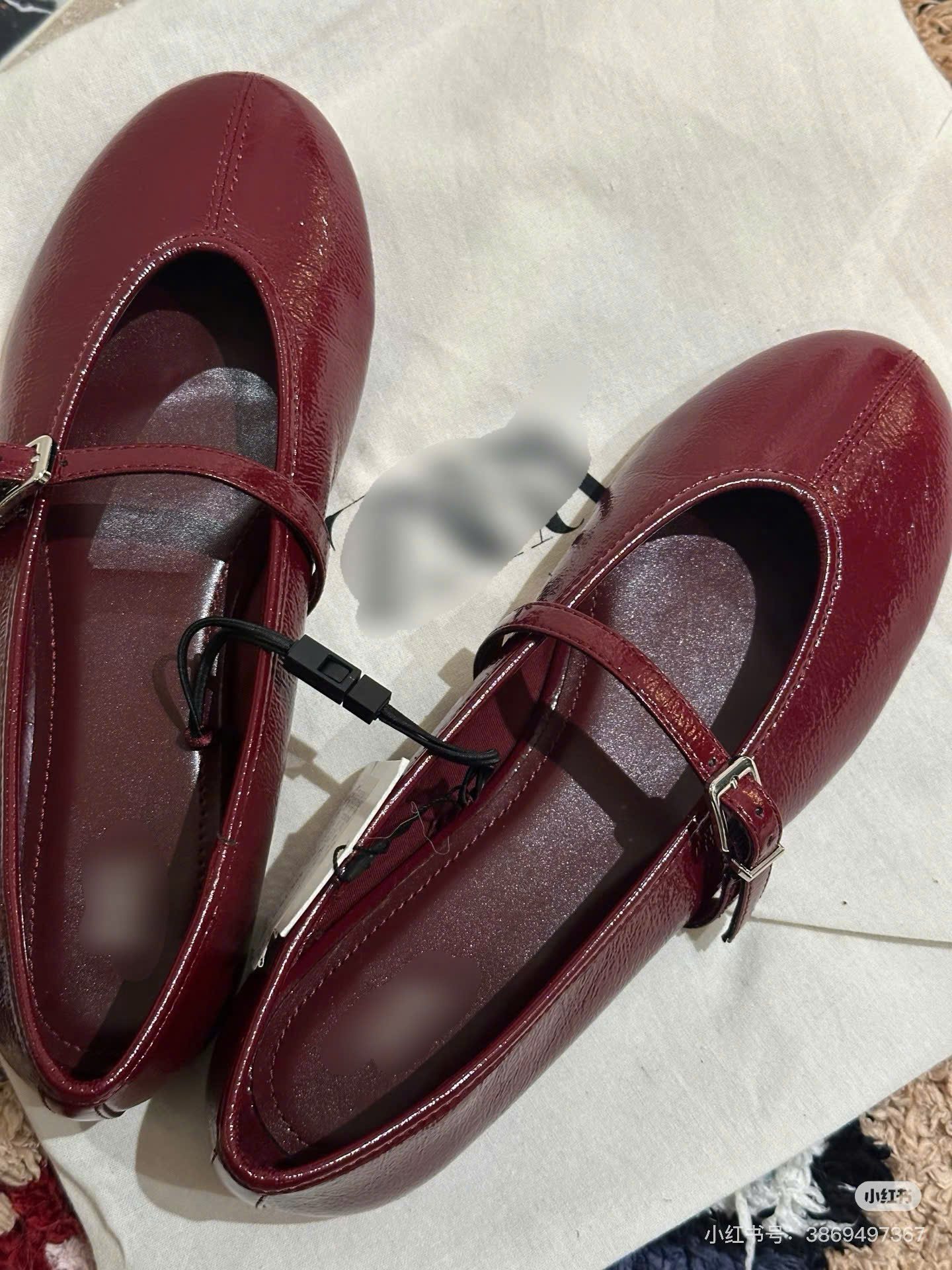 G42 Bít đỏ quai ngang