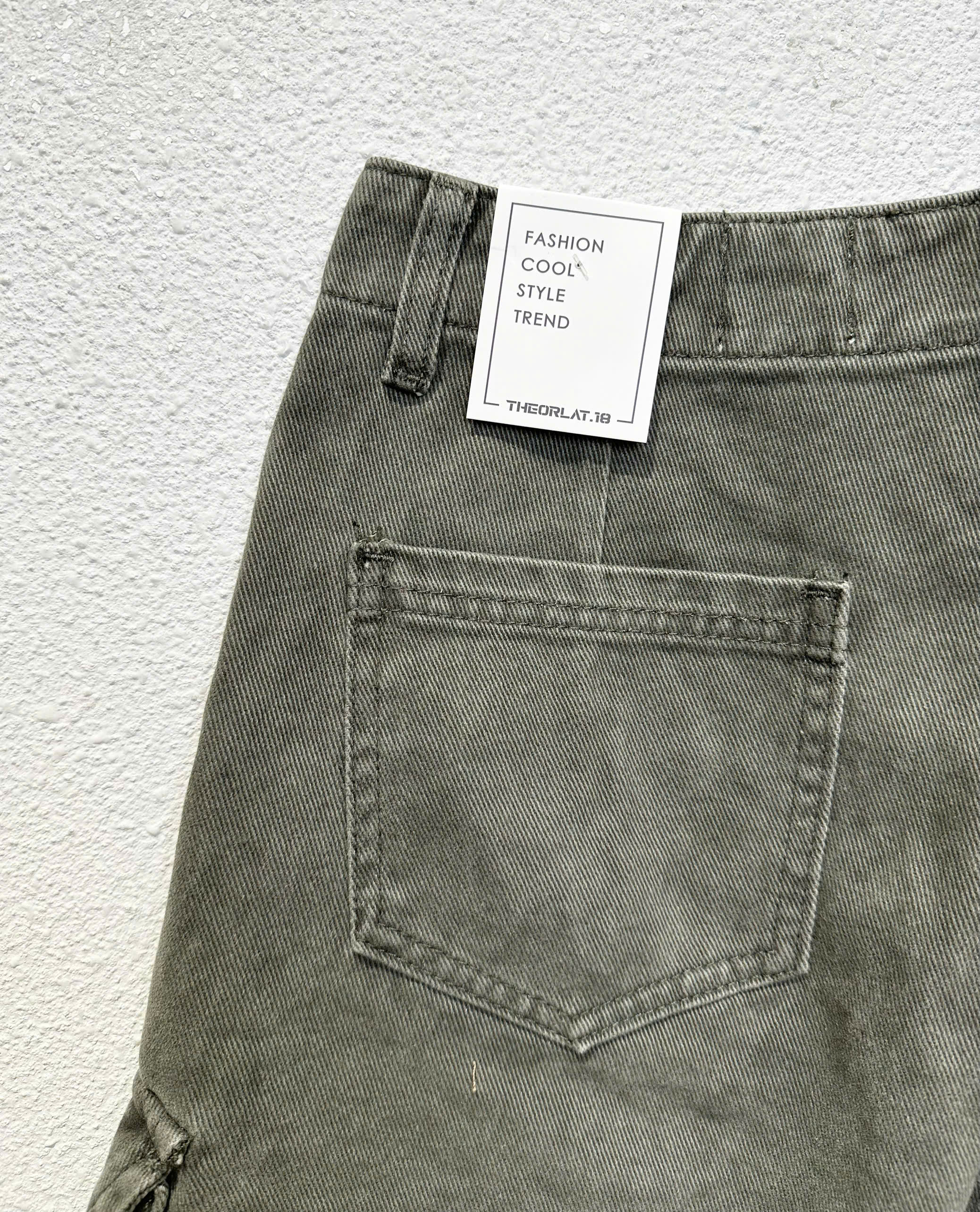 QUAN SHORT THEORLAT_thumbnail_9