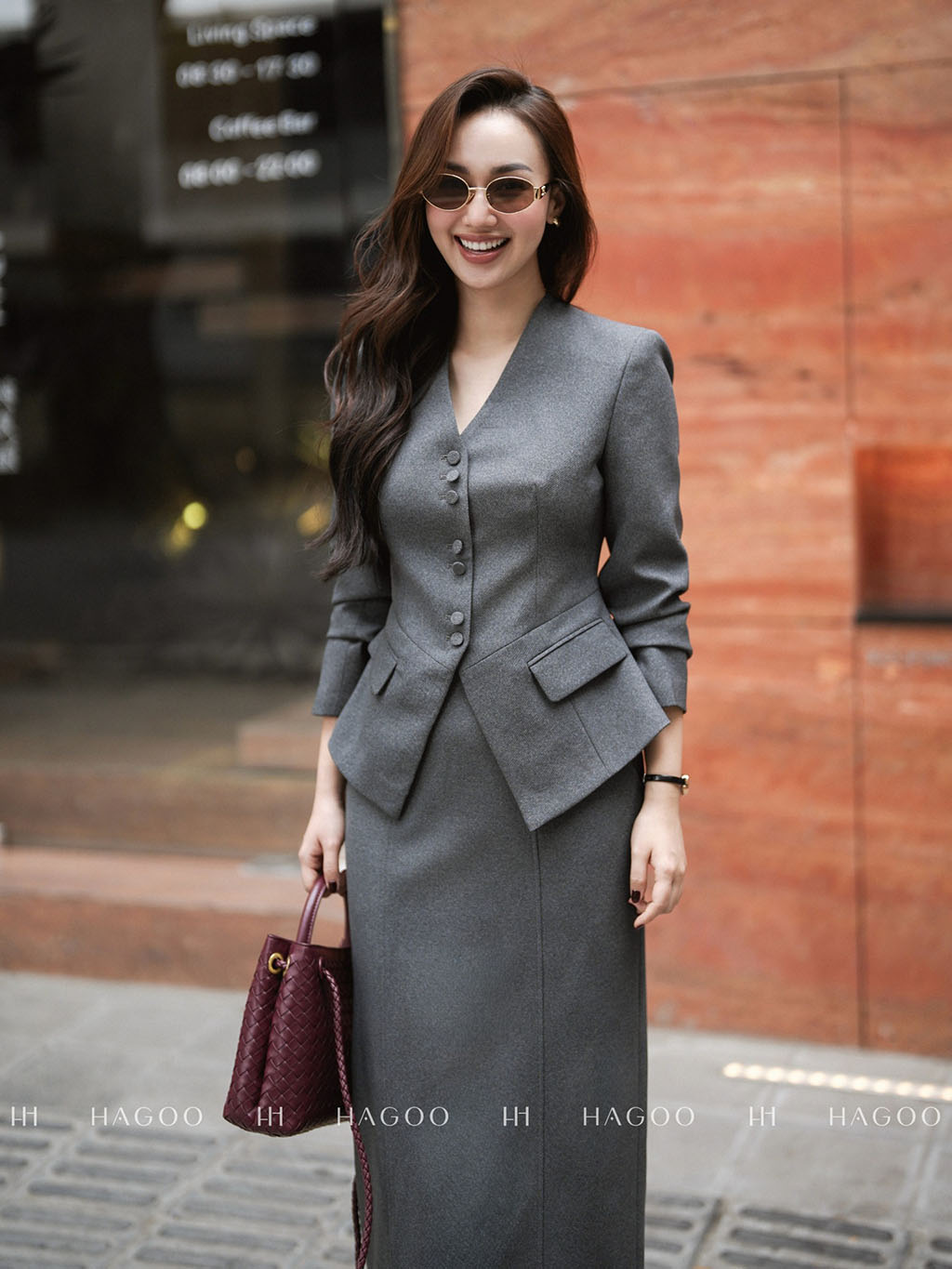 Chân váy suông bổ diễu HAGOO