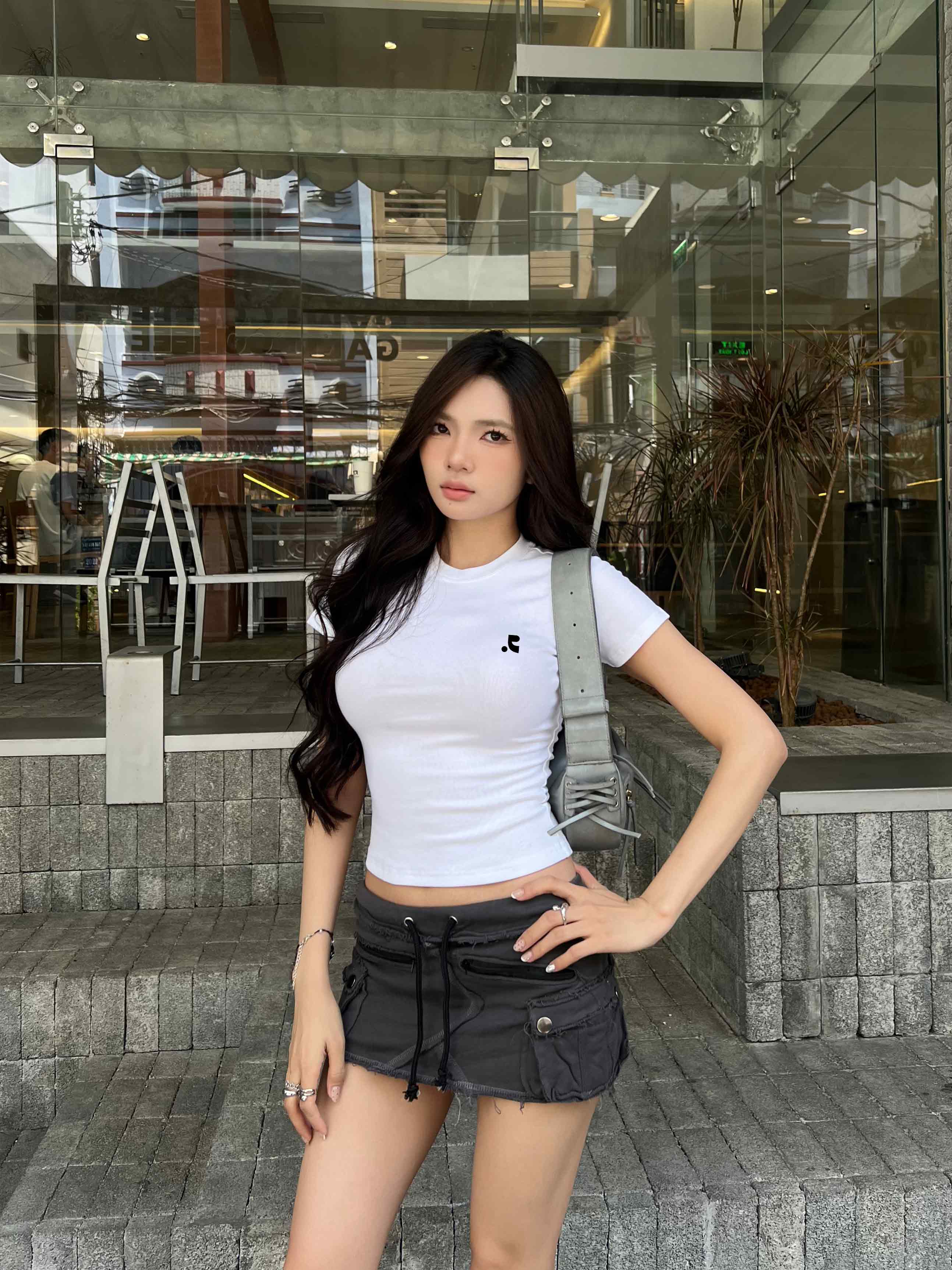 Áo baby tee form ôm body Beezy vải visco thoáng mát cổ tròn siêu hack dáng in basic 2680_thumbnail_3