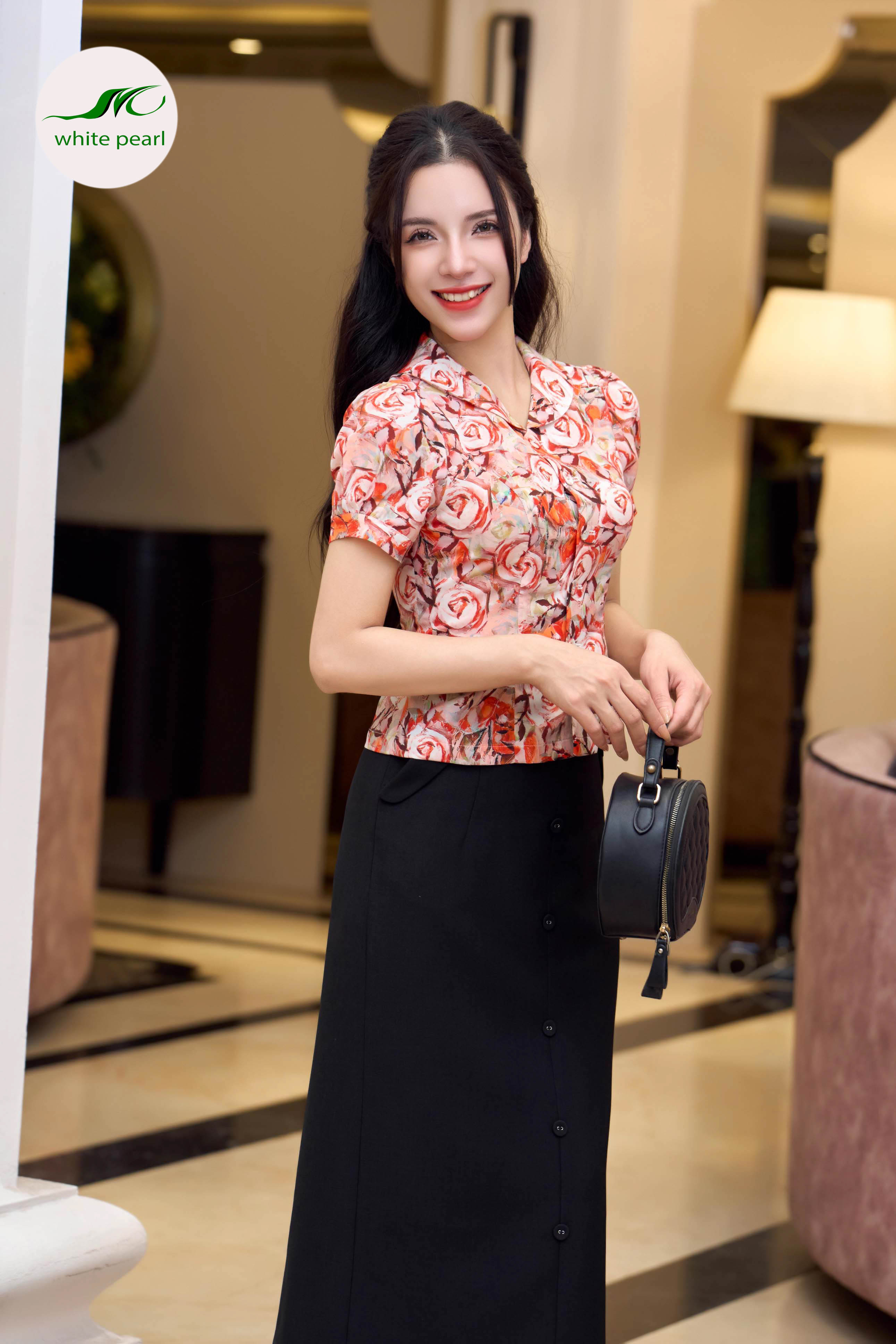 AK25-05 Áo ký giả cổ sam Hoa cam  thời trang công sở nữ White Pearl