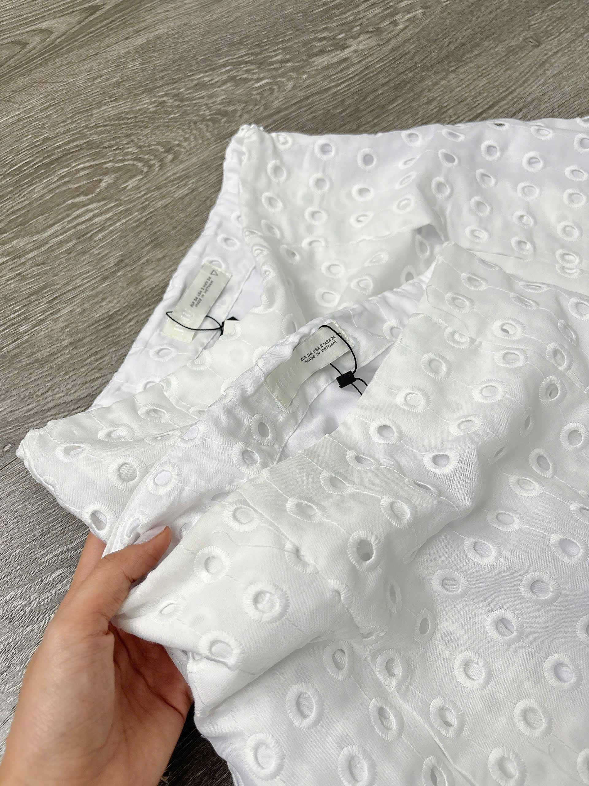 H59 CHÂN VÁY ĐỤC LỖ TRẮNG_thumbnail_14