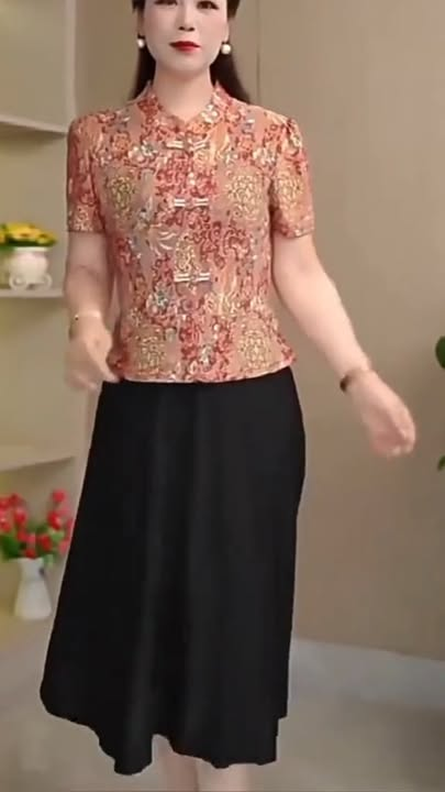 18199-Đầm xòe dáng peplum họa tiết kết nút tàu ( lụa gấm 2 da)