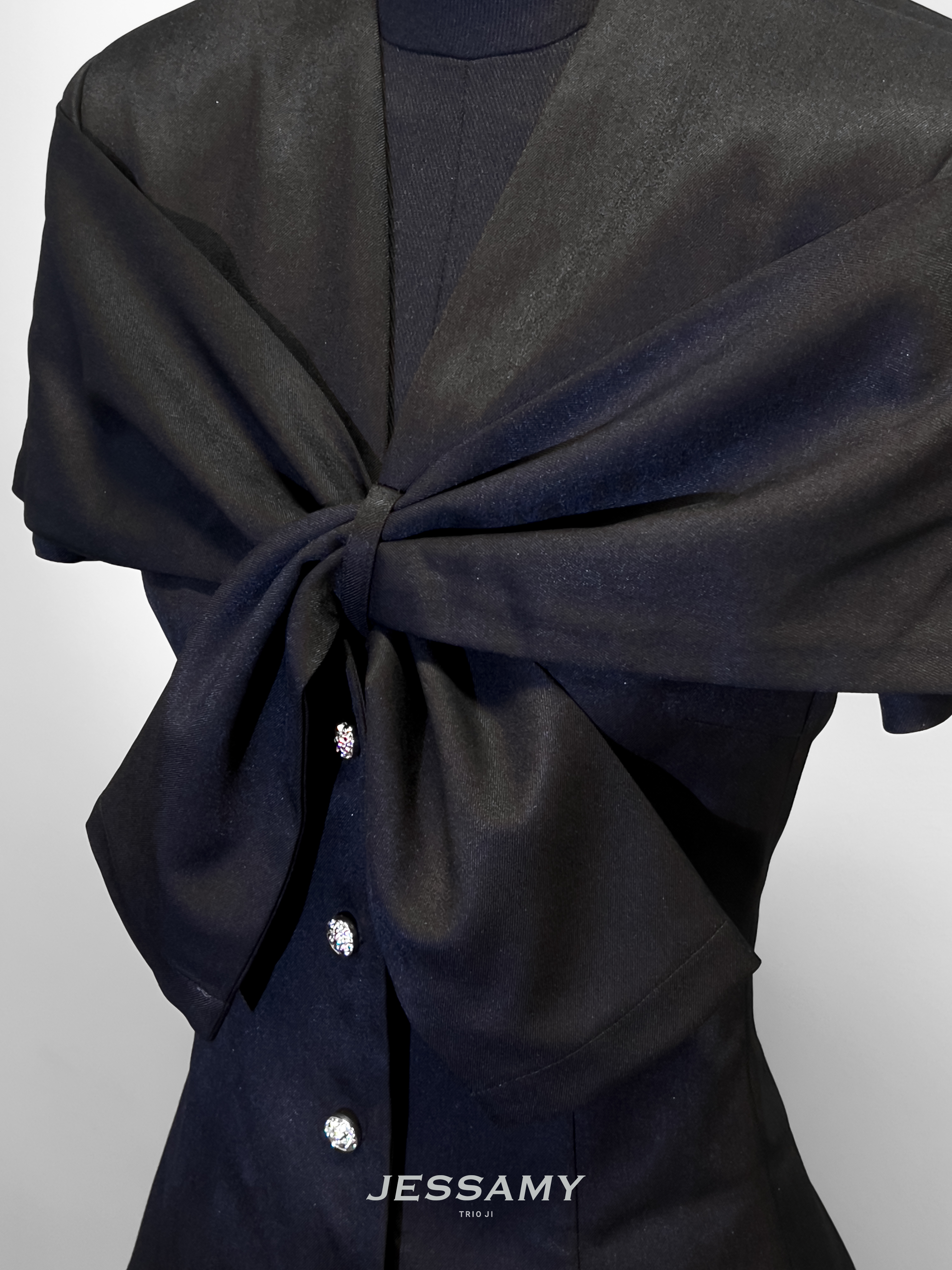 JESSAMY Top_thumbnail_10