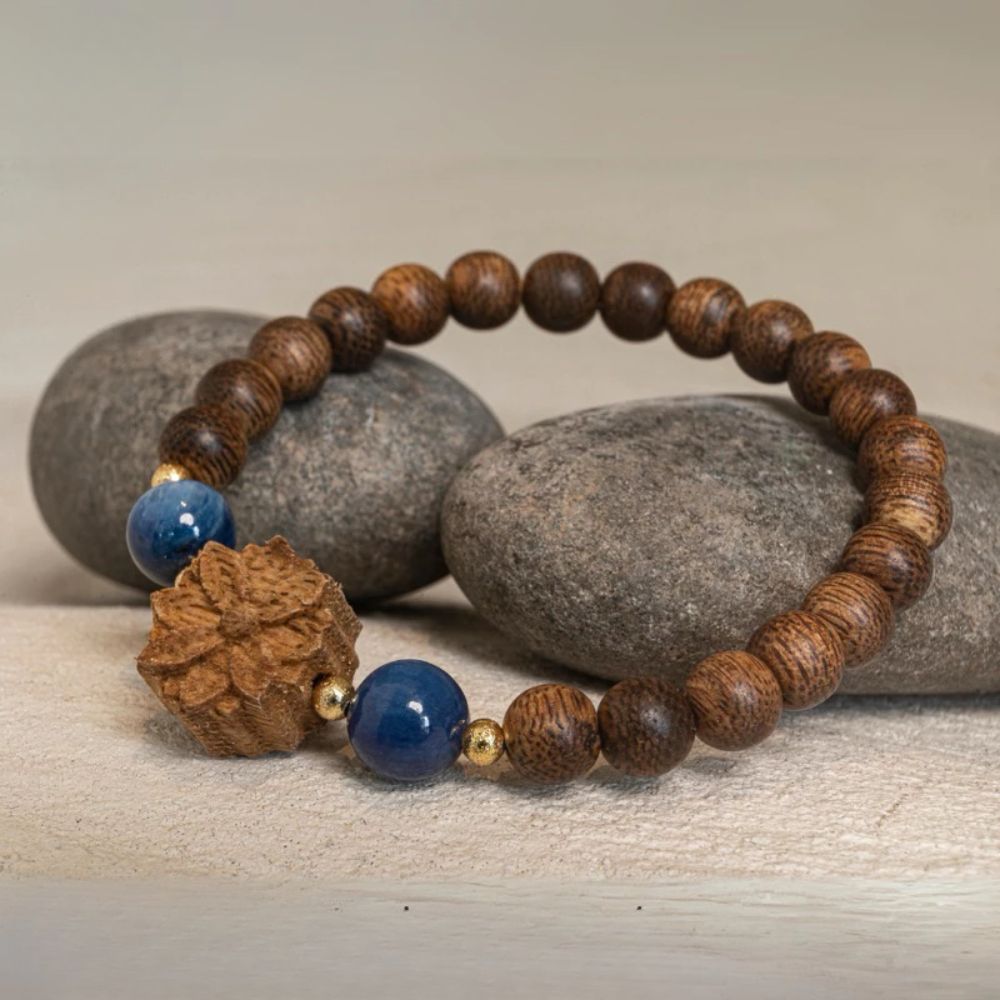 PT165 - Vòng trầm tốc Cúc vạn thọ mix đá Kyanite