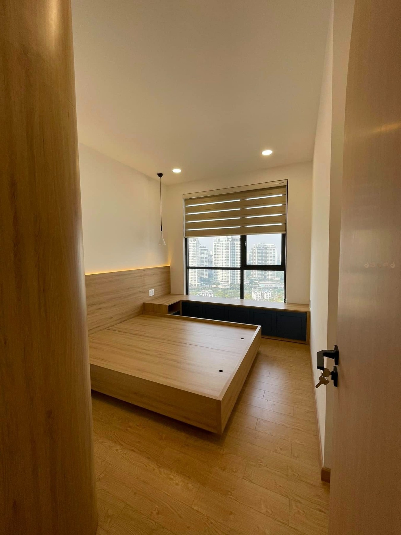 Cho thuê Duplex tầng Penthouse 3 phòng ngủ One Verandah - View sông trực diện, tầng cao ngắm pháo hoa_thumbnail_6