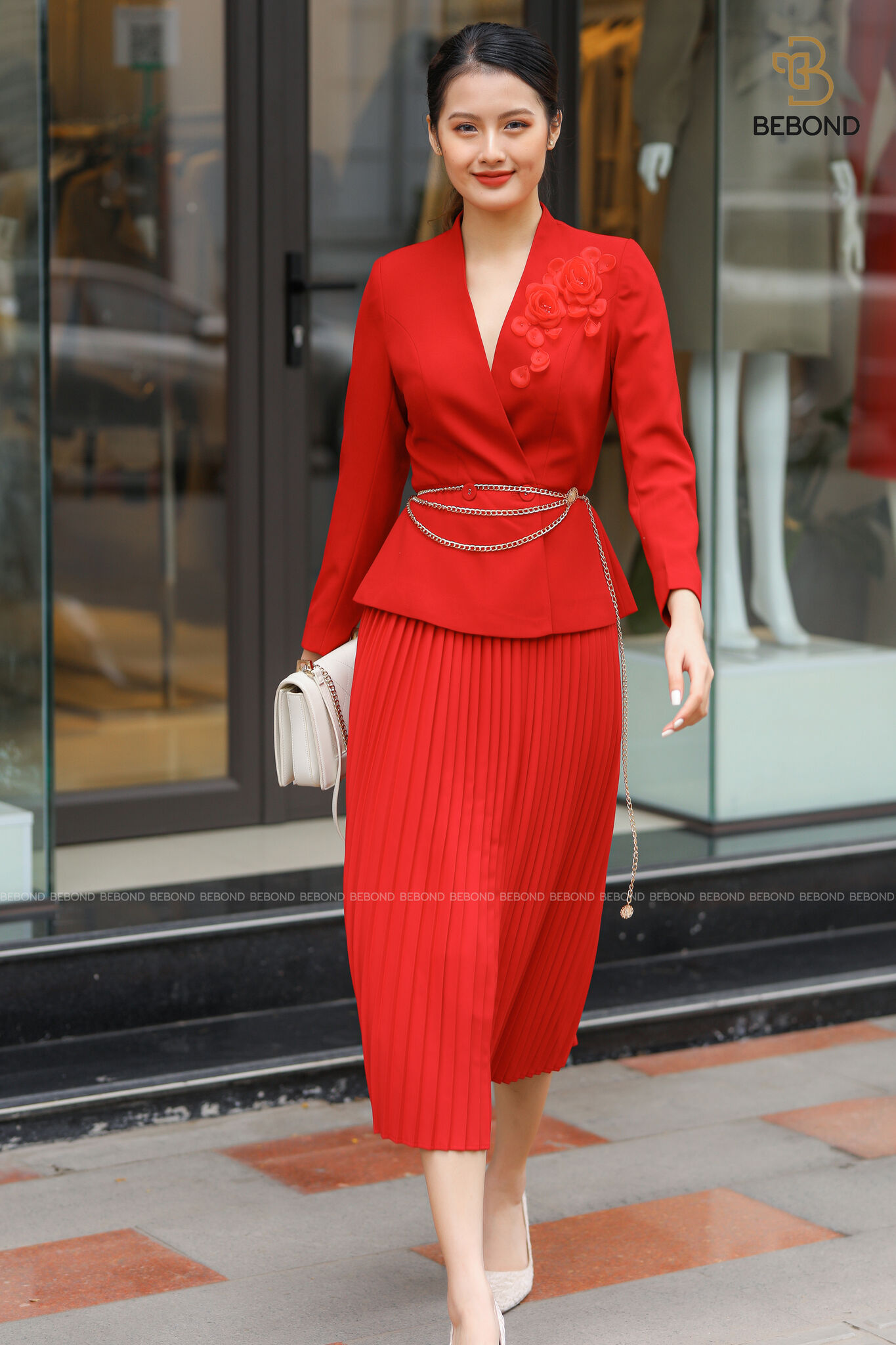 Set Vest Đính Hoa Chân Váy Nữ Màu Đỏ MARILA_thumbnail_4