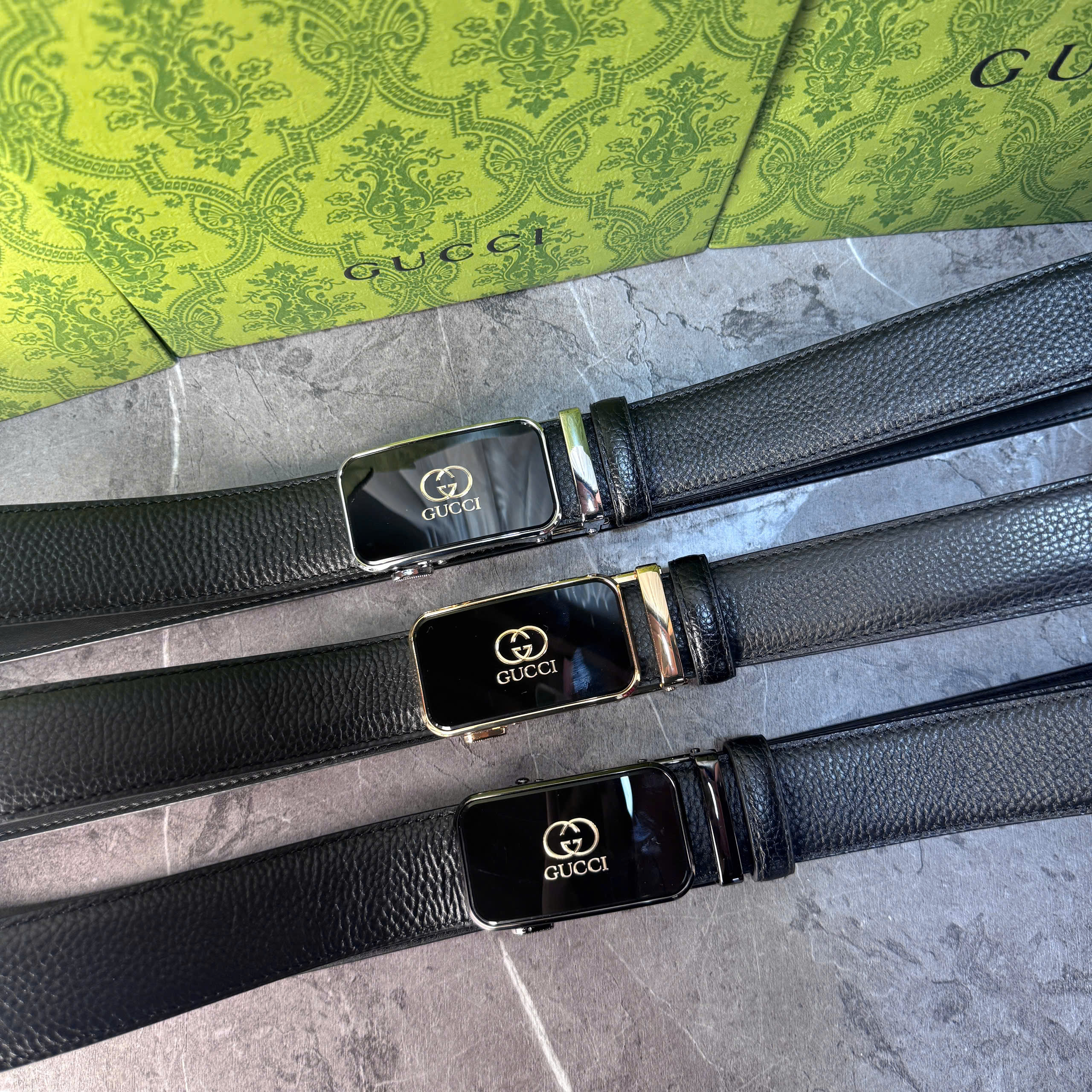 Thắt lưng Gucci đen trơn mặt kim loại bóng_thumbnail_1