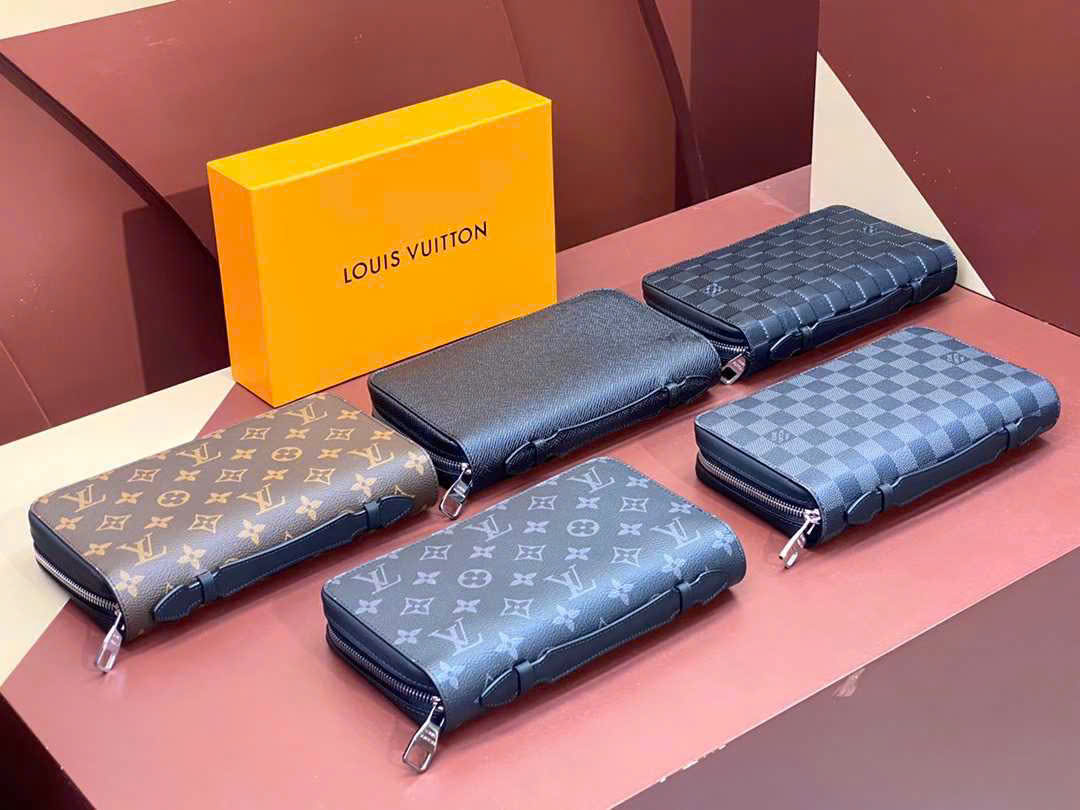 Ví nam cầm tay LV dáng dài có quai xách