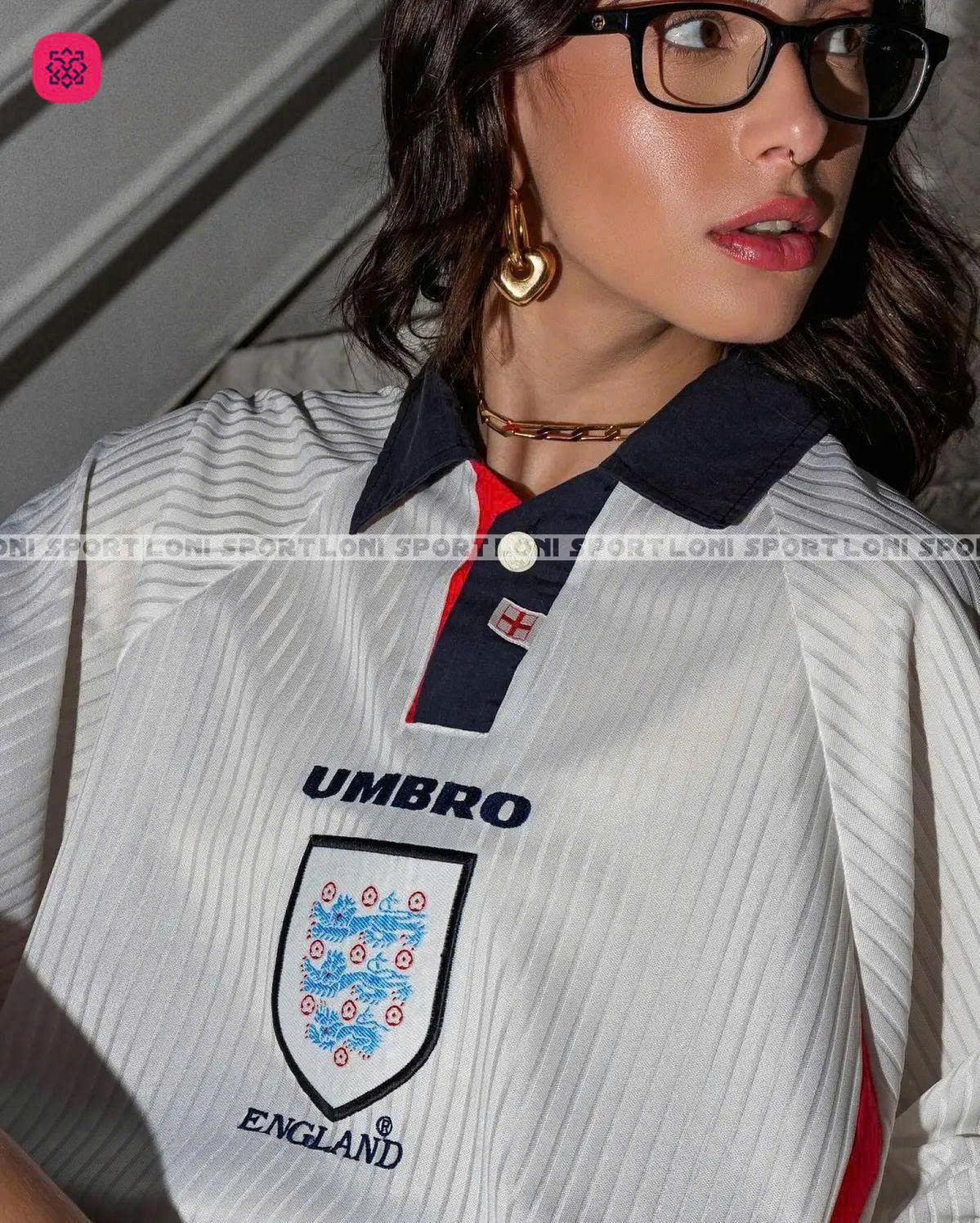 Retro Anh sân nhà trắng WC  1998