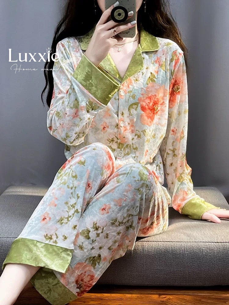 NHUNG11 Pijama vải nhung hoa lá viền xanh cốm