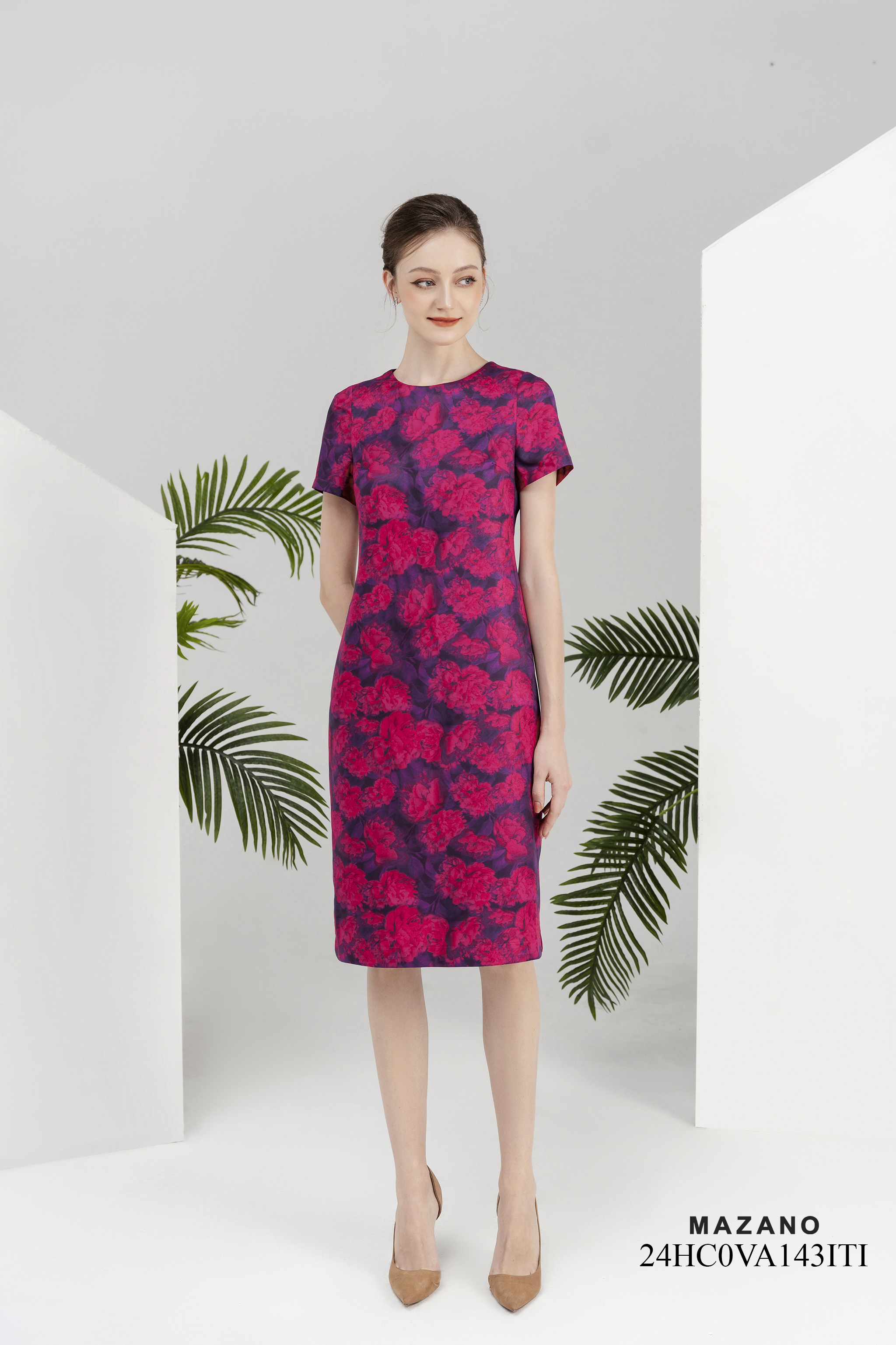 Váy Đầm Suông Vải thô mỏng Hoạ tiết hoa cách điệu Cổ tròn Tay ngắn Dài qua gối_thumbnail_0