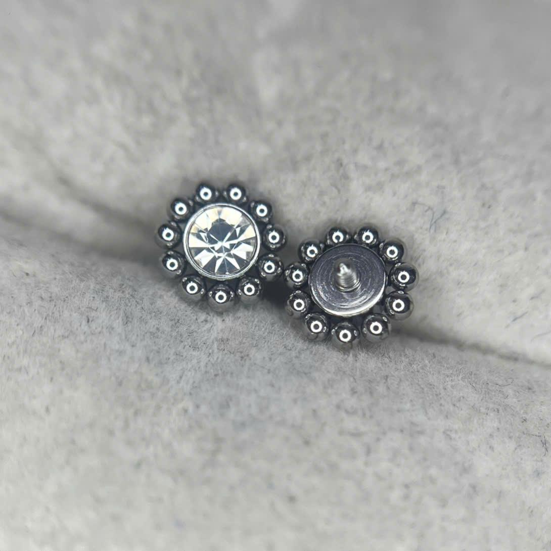 Charm cấy thép hoa thân 1.2.