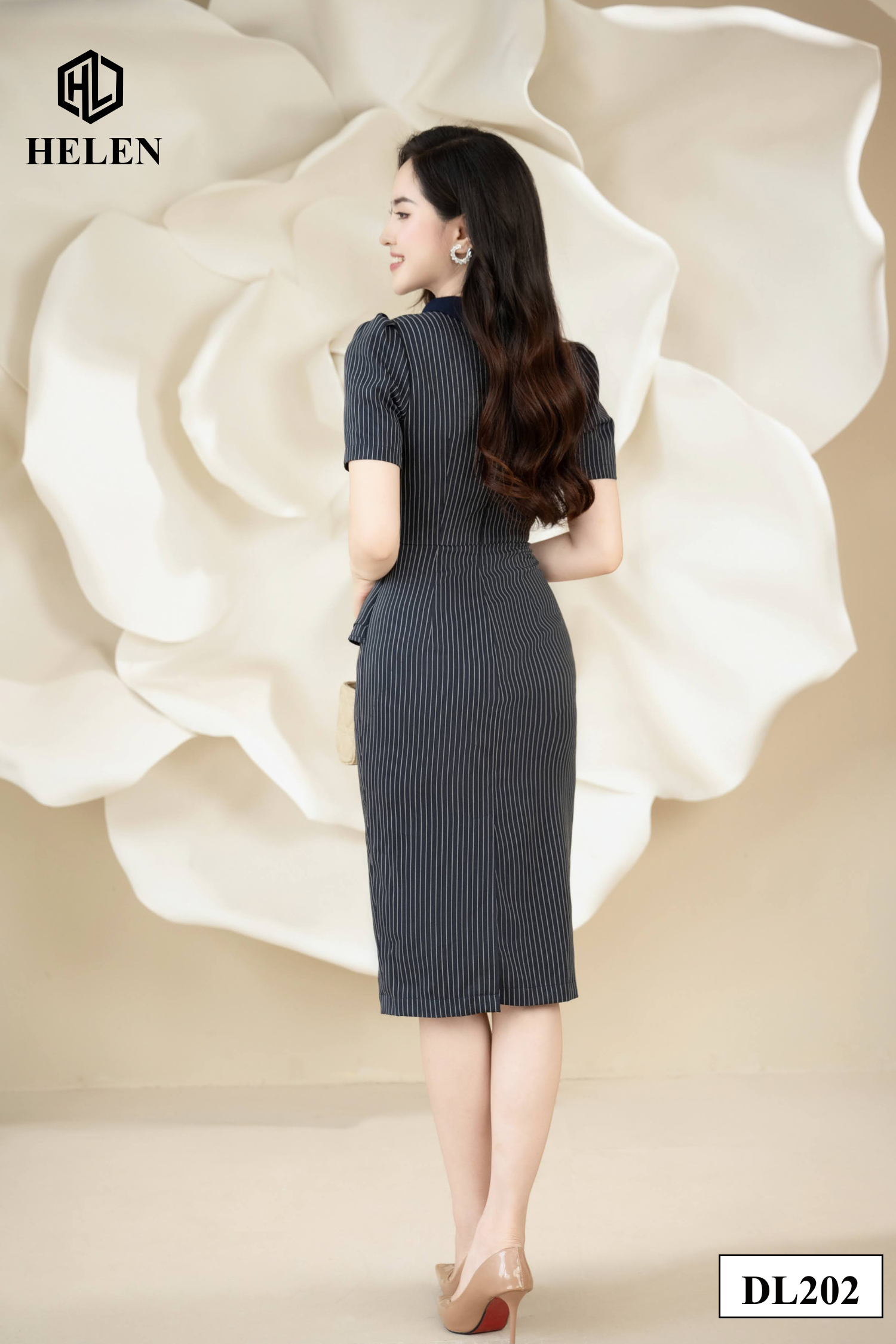Đầm ôm peplum kẻ xanh than cổ cách điệu DL202