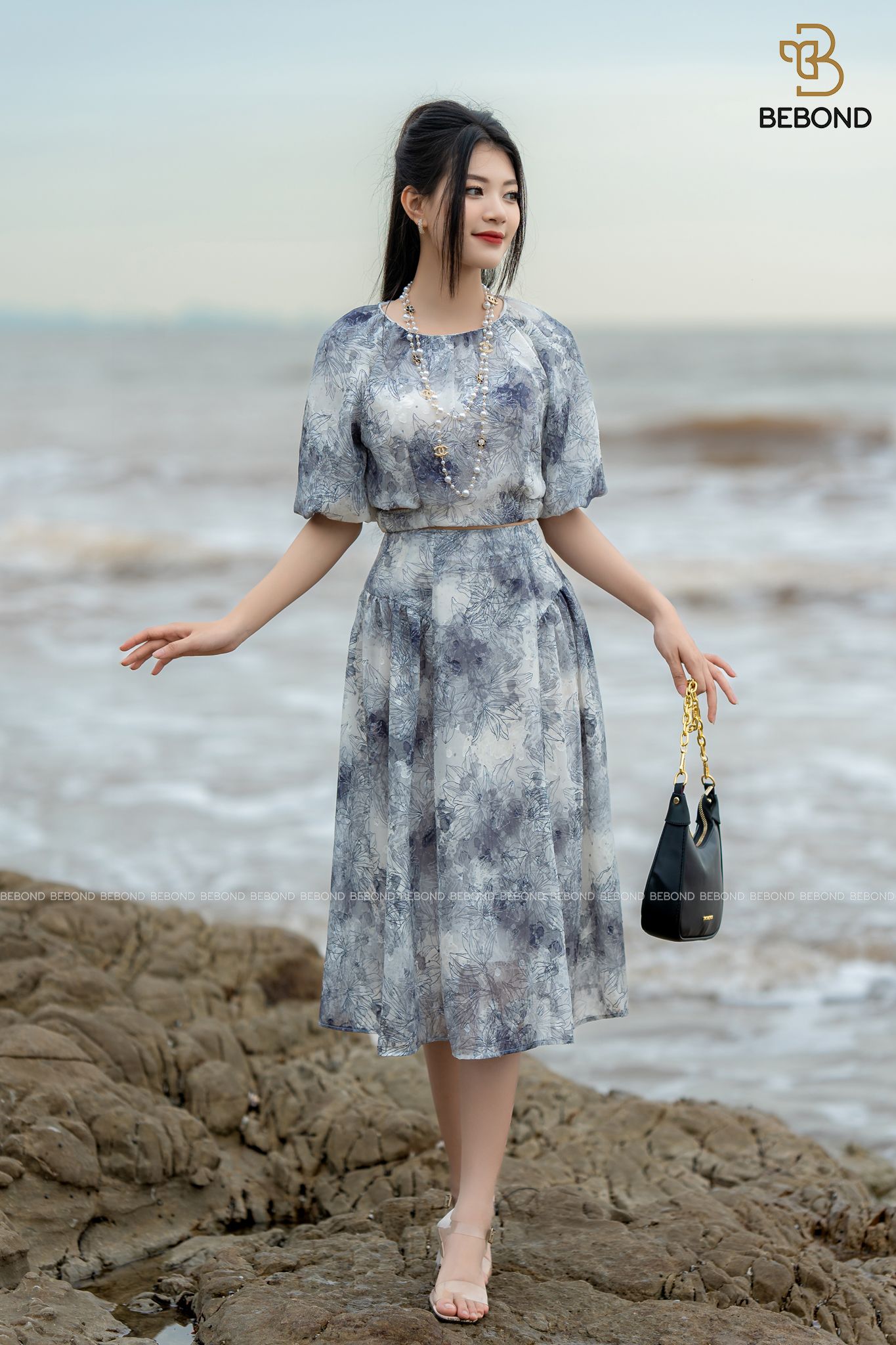 SET BỘ ÁO KÝ GIẢ CHÂN VÁY XÒE HỌA TIẾT RESTRO MILA_thumbnail_0