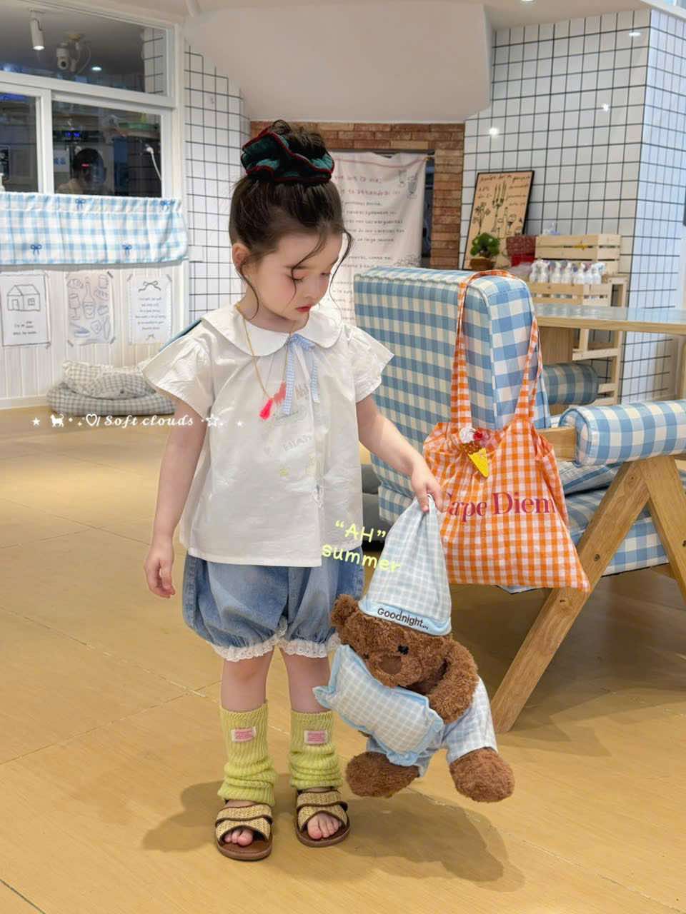 AH33 - Áo thô tay cánh tiên cổ sen trơn màu trắng hãng AH