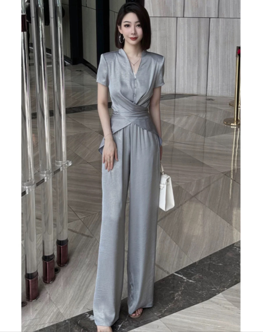 Set bộ áo phom dài chéo eo phối quần dài ống rộng phong cách