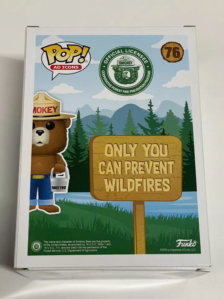 Mô hình gấu Smoke Bear_thumbnail_4