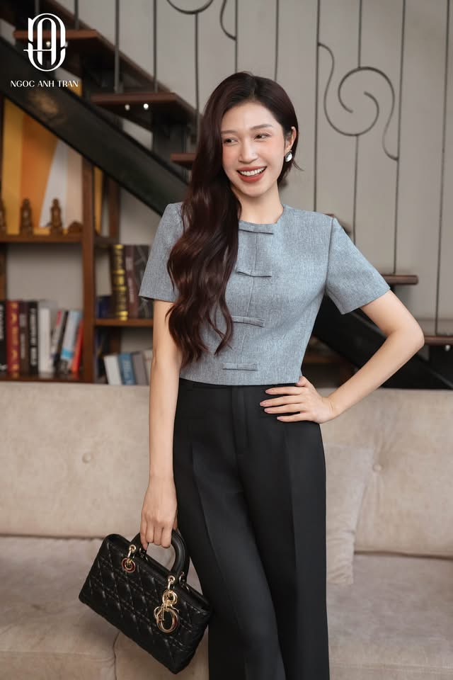 A260 - Áo ghi cổ tròn nơ ngực