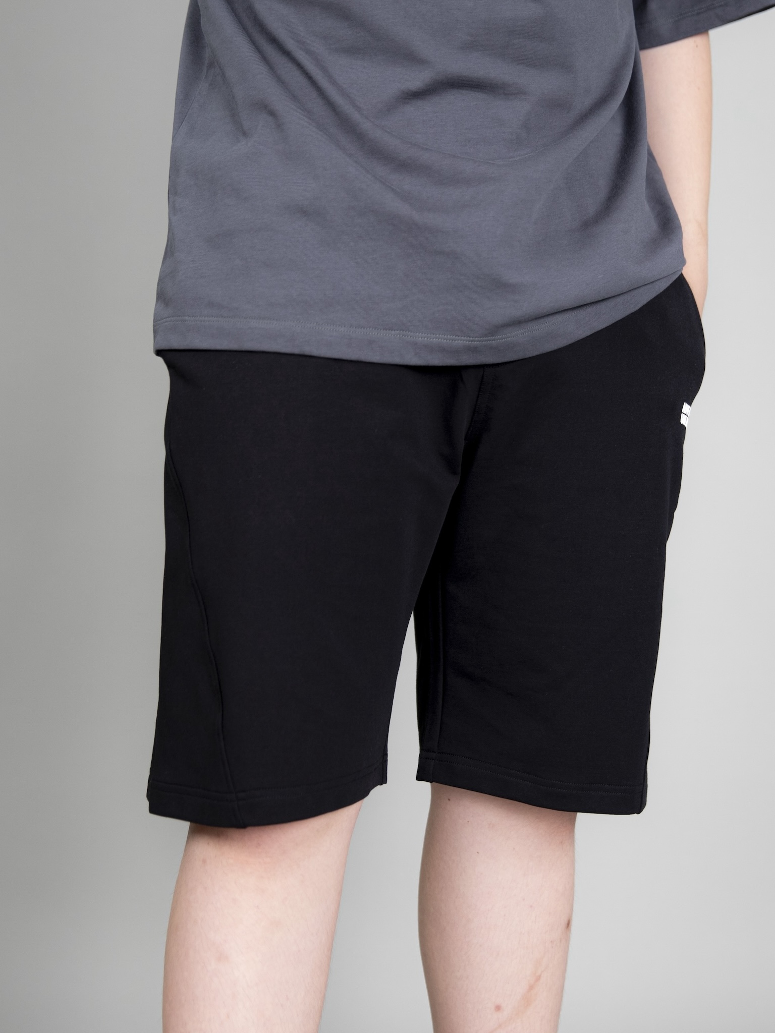 Quần short da cá đen Adventure_thumbnail_2