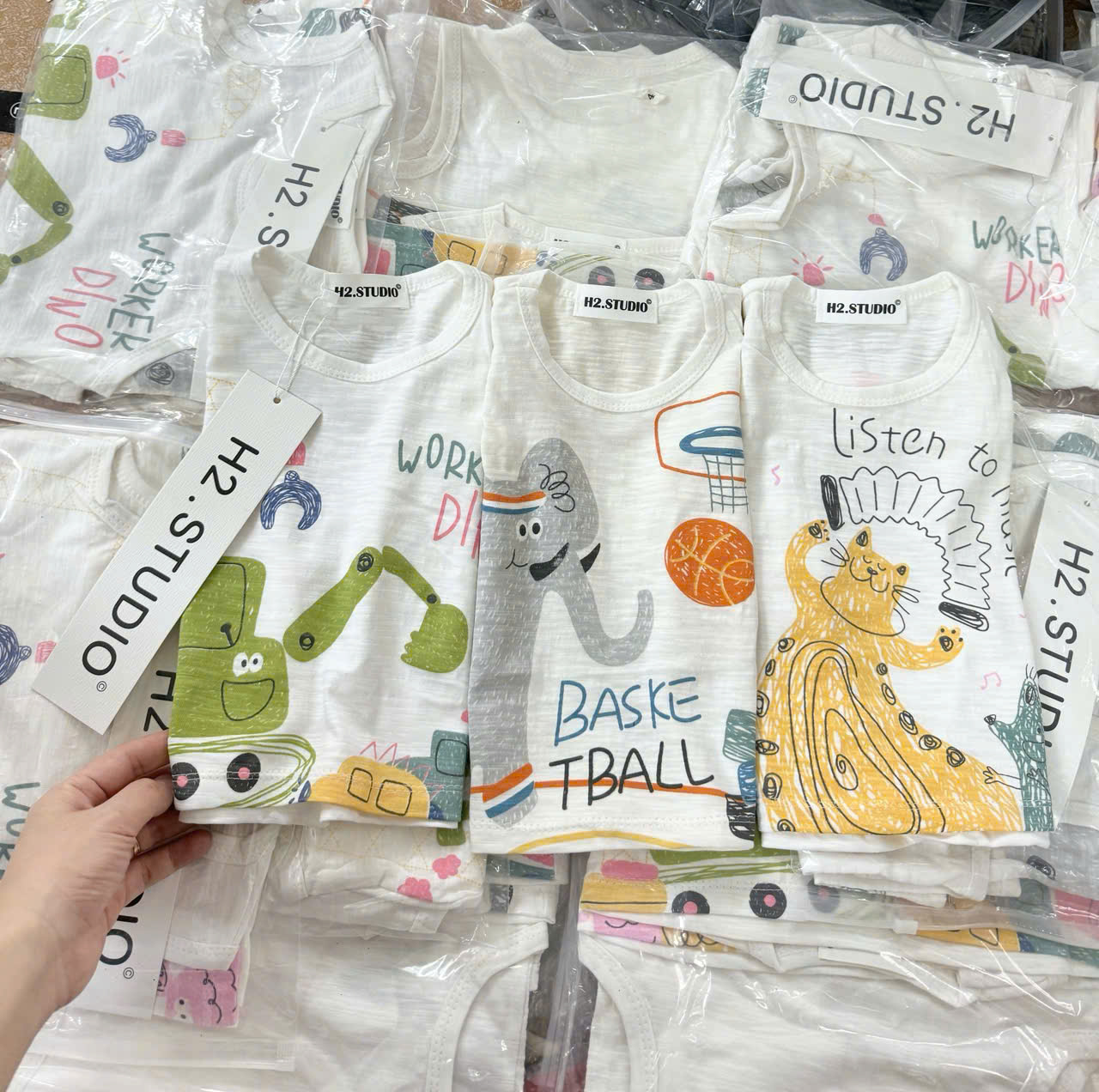 A67 SET 3 ÁO BA LỖ TRẮNG NHIỀU HÌNH- A106.221