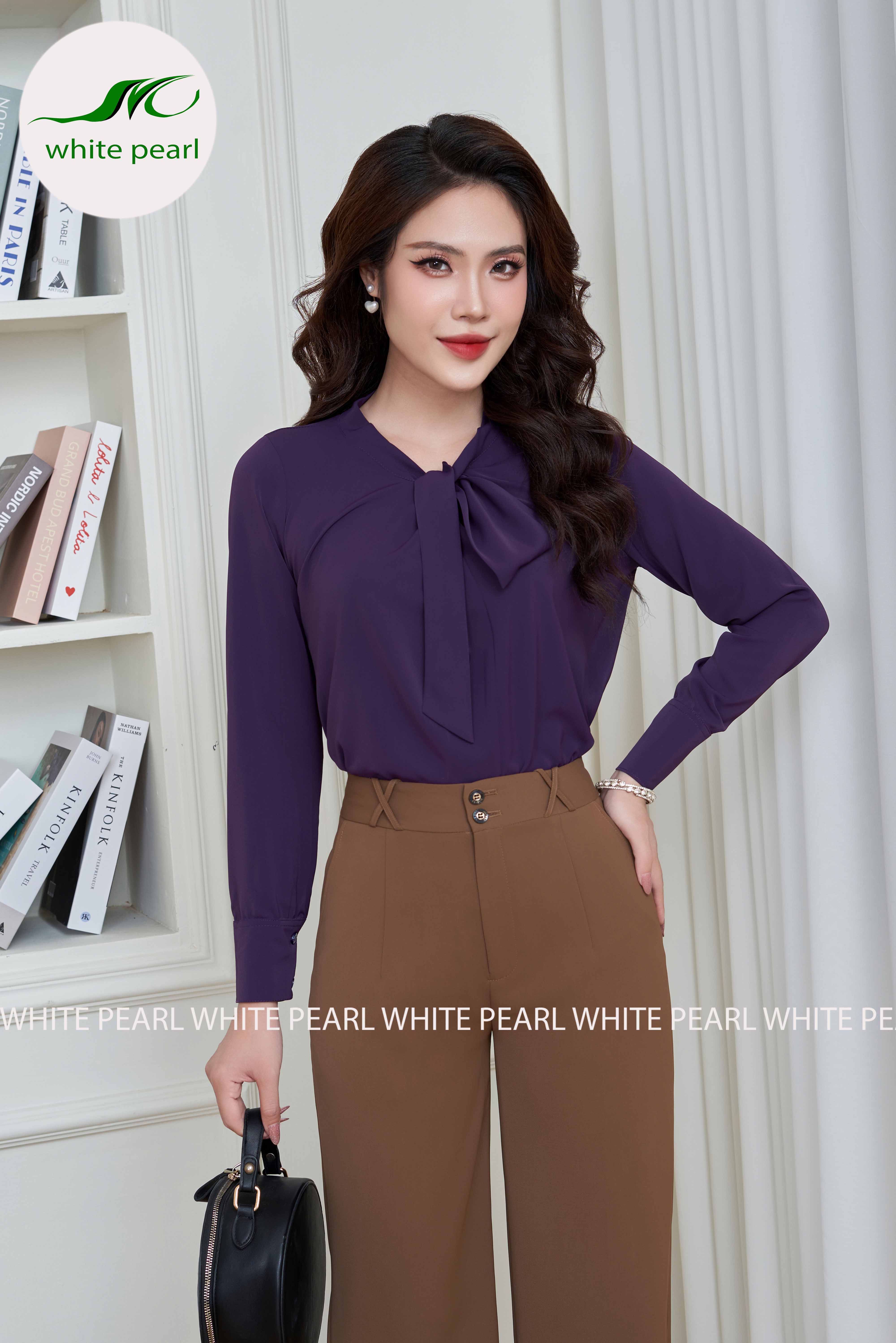 Áo cổ nhật nơ lệch màu tím Thời trang công sở White Pearl