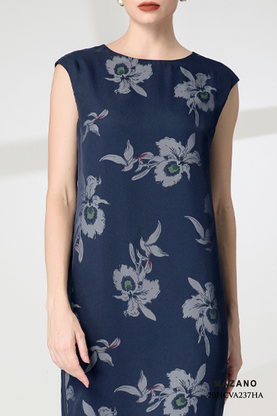 Đầm xanh phủ suông vừa_thumbnail_2