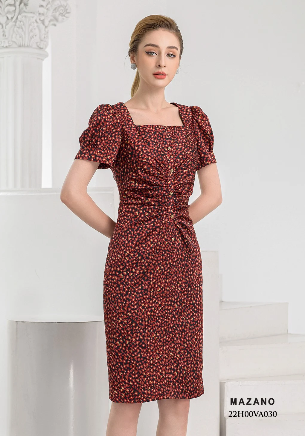 Đầm ôm họa tiết cổ vuông nhún bụng