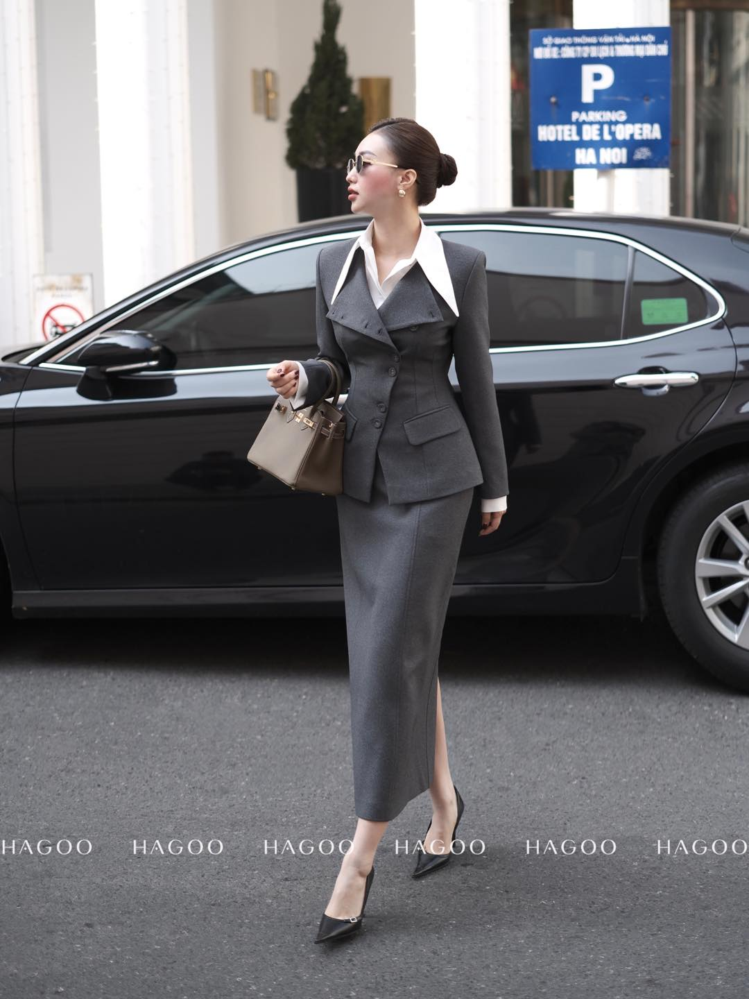 Chân váy ôm bổ diễu