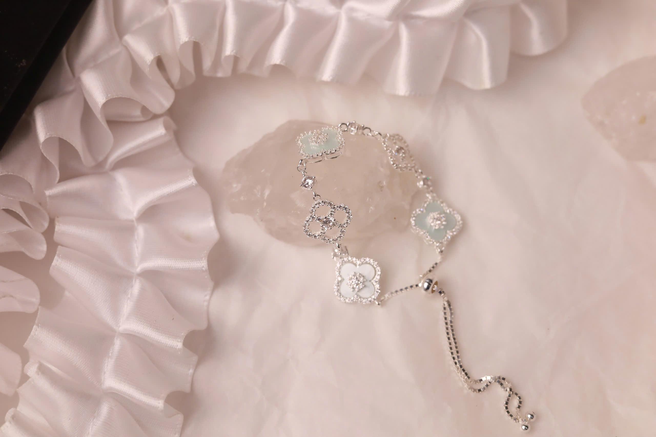 Vòng tay bạc cỏ 4 lá dây rút xi bạch kim xà cừ xanh lá_thumbnail_2