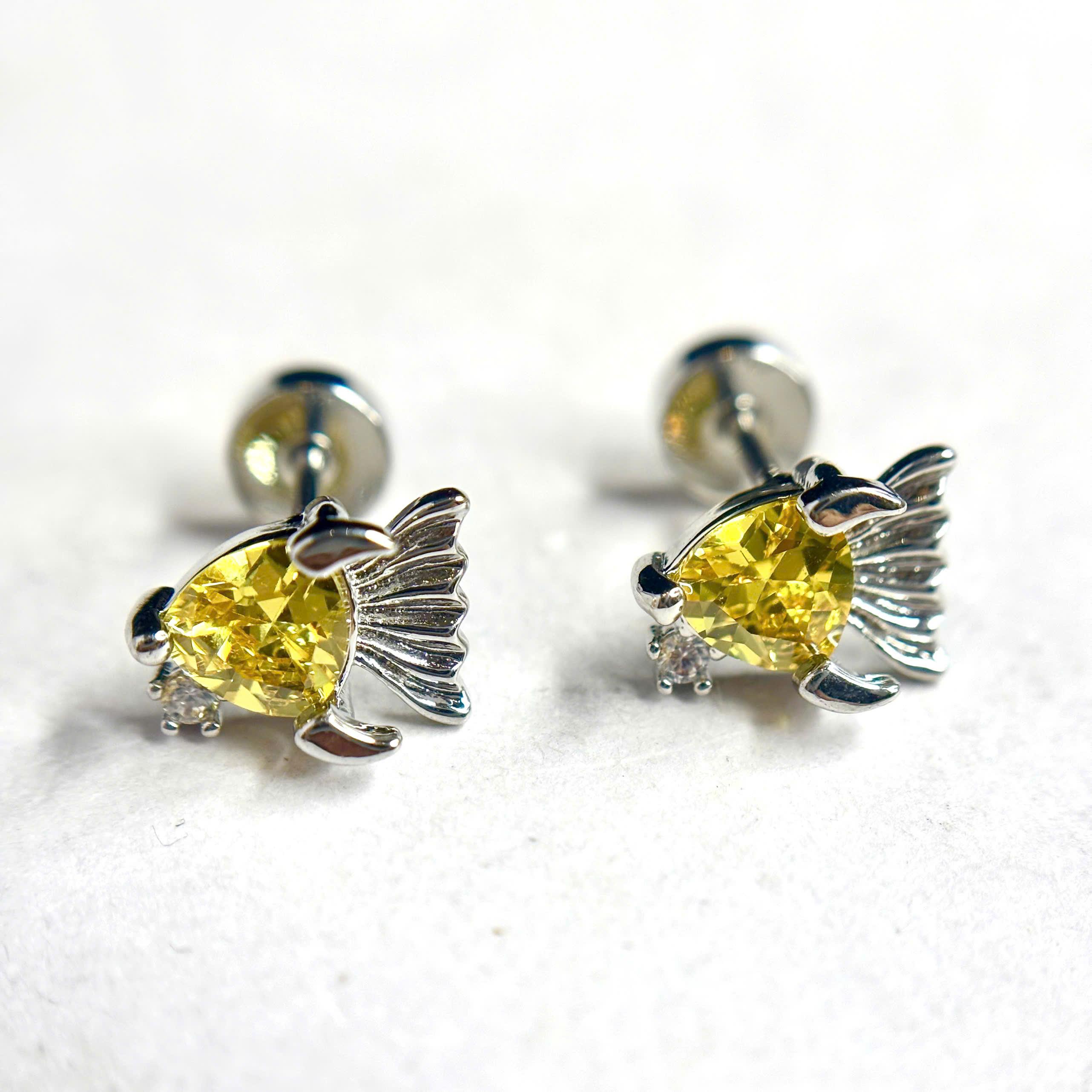 Khuyên kiểu cá đá vàng bi vặn