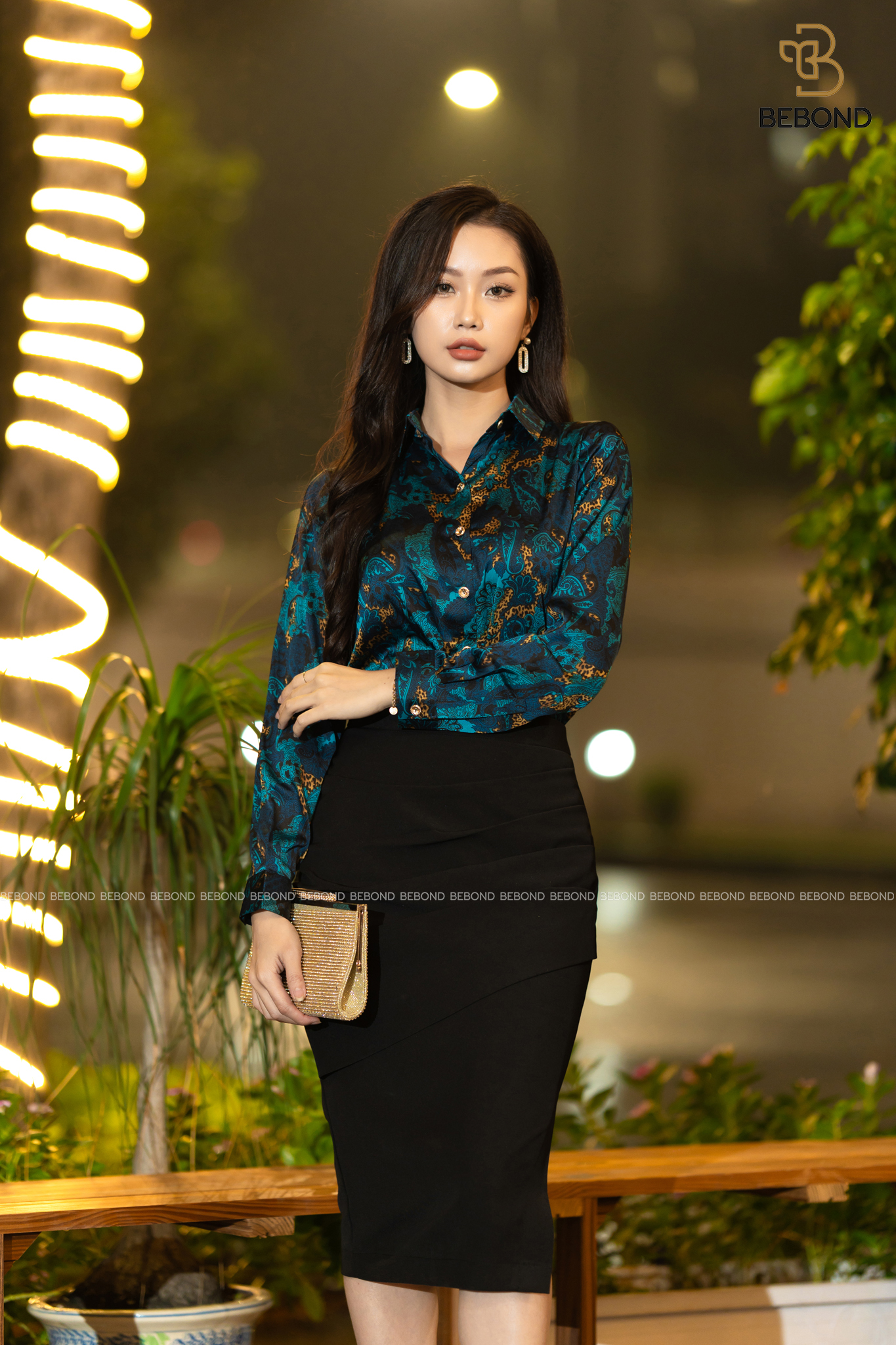 CHÂN VÁY ÔM XẺ CARYLN MÀU ĐEN_thumbnail_2