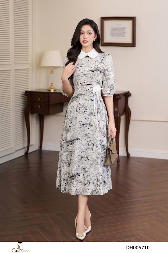 Đầm xòe hoa 3D cổ sen tay lỡ đính hoa eo