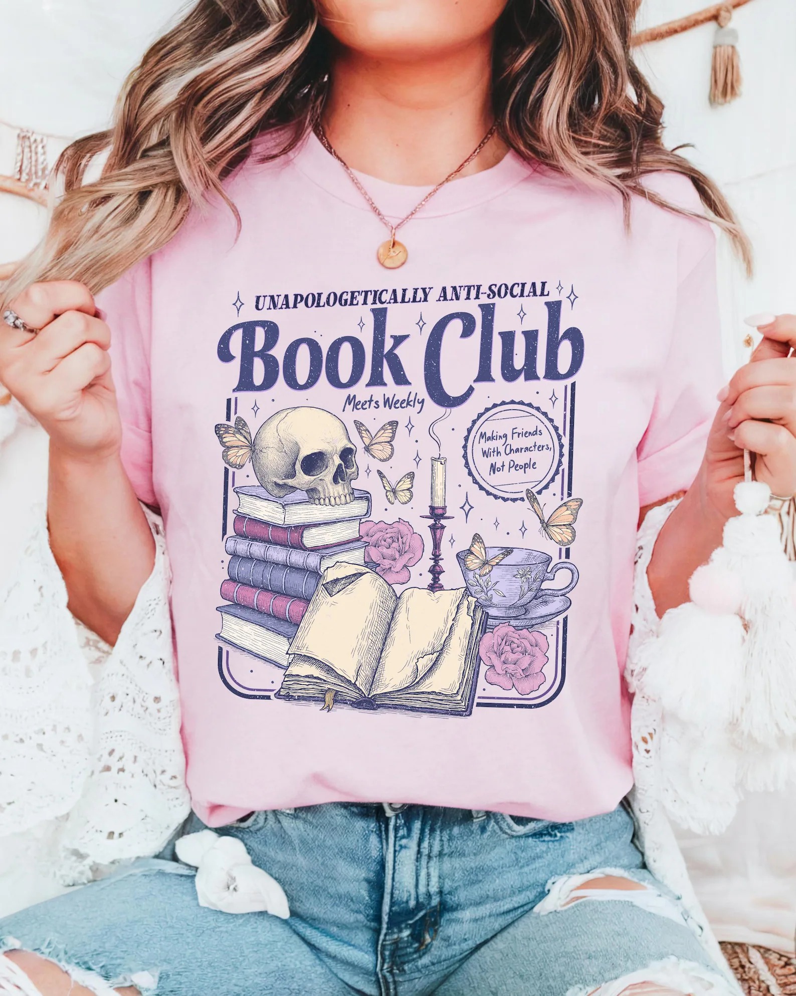 Cozy Book-Themed Comfort Tee_thumbnail_3