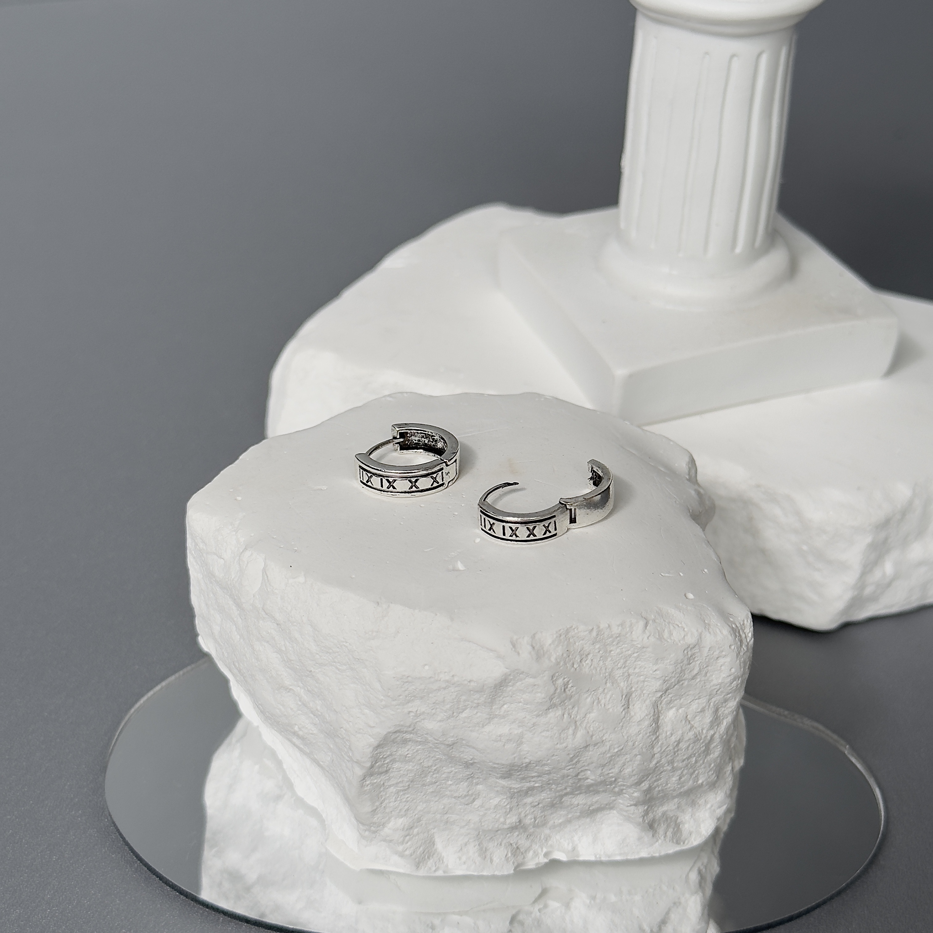 Roman Numerals Earring_thumbnail_7