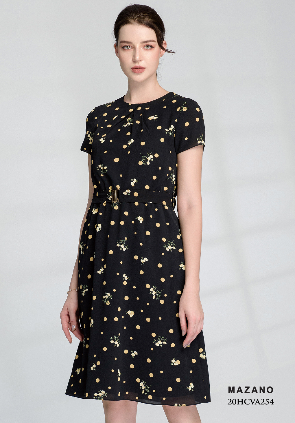 Đầm đen suông họa tiết chấm bi hoa vàng_thumbnail_4