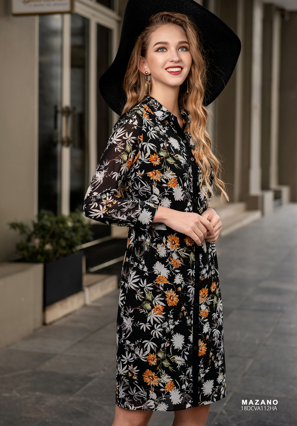 Váy nền đen họa tiết vàng giả sơ mi_thumbnail_2