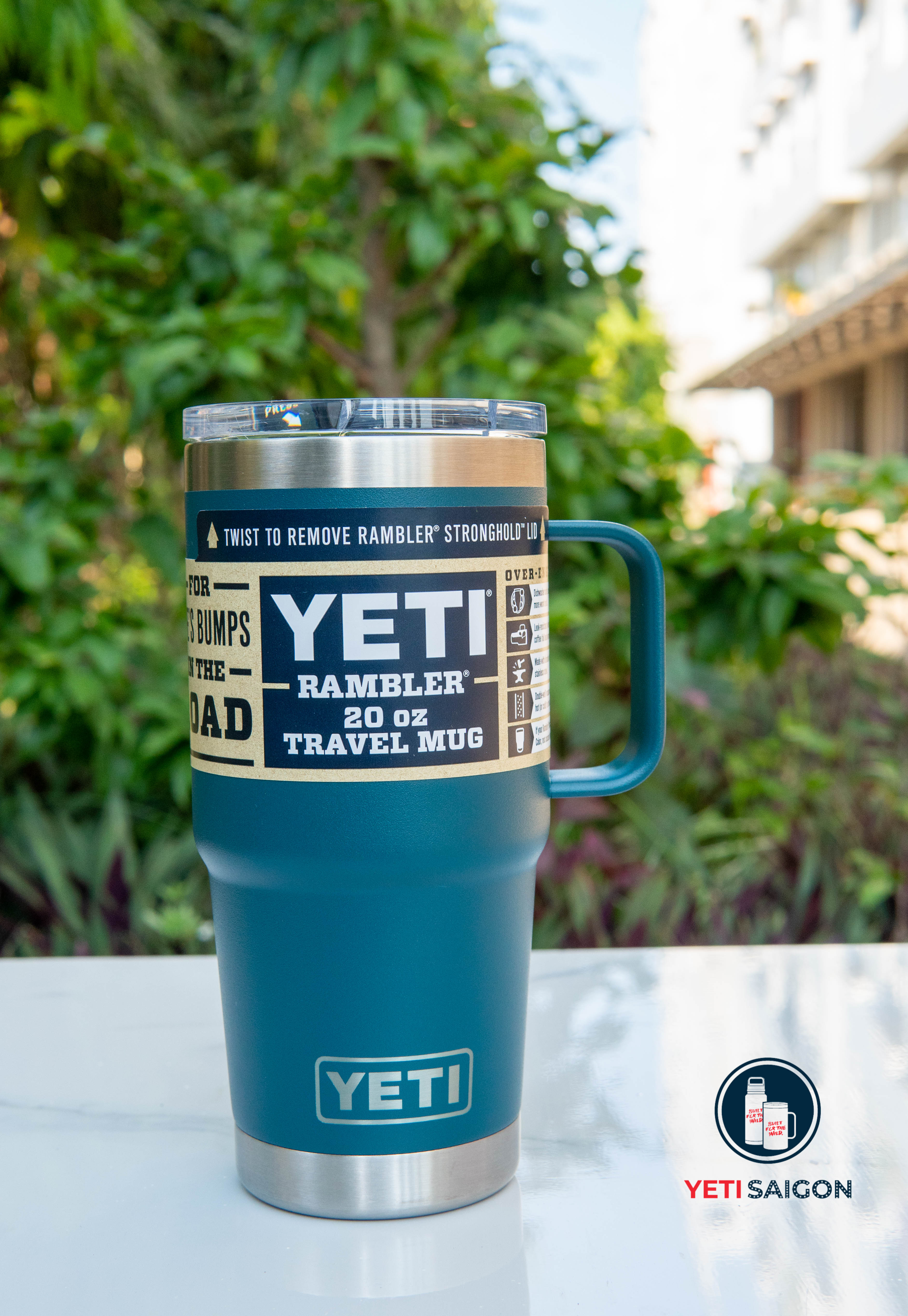 YETI TRAVEL MUG  20oz- 30oz