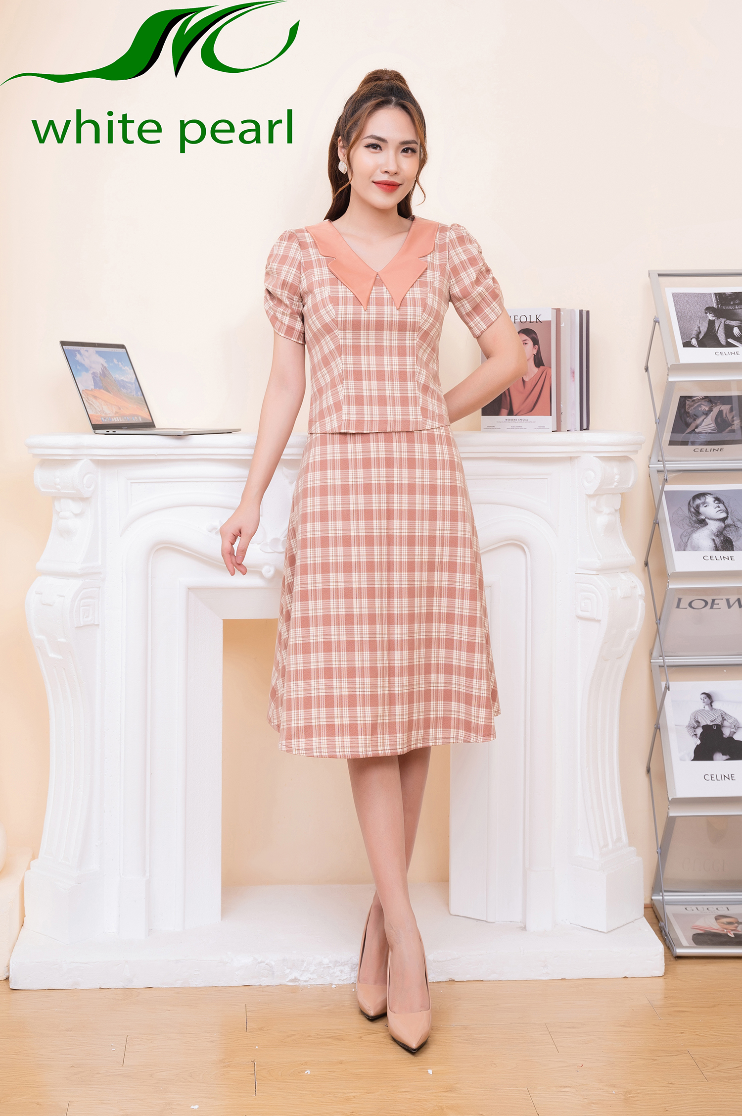 Bộ ký giả cổ cánh bướm kết hợp chân váy xòe thời trang công sở cao cấp White Pearl_thumbnail_6