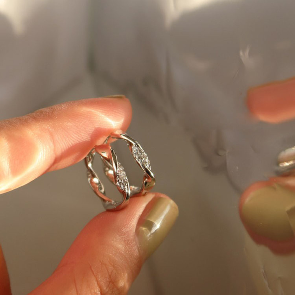 Hoa Tai Talia_thumbnail_2