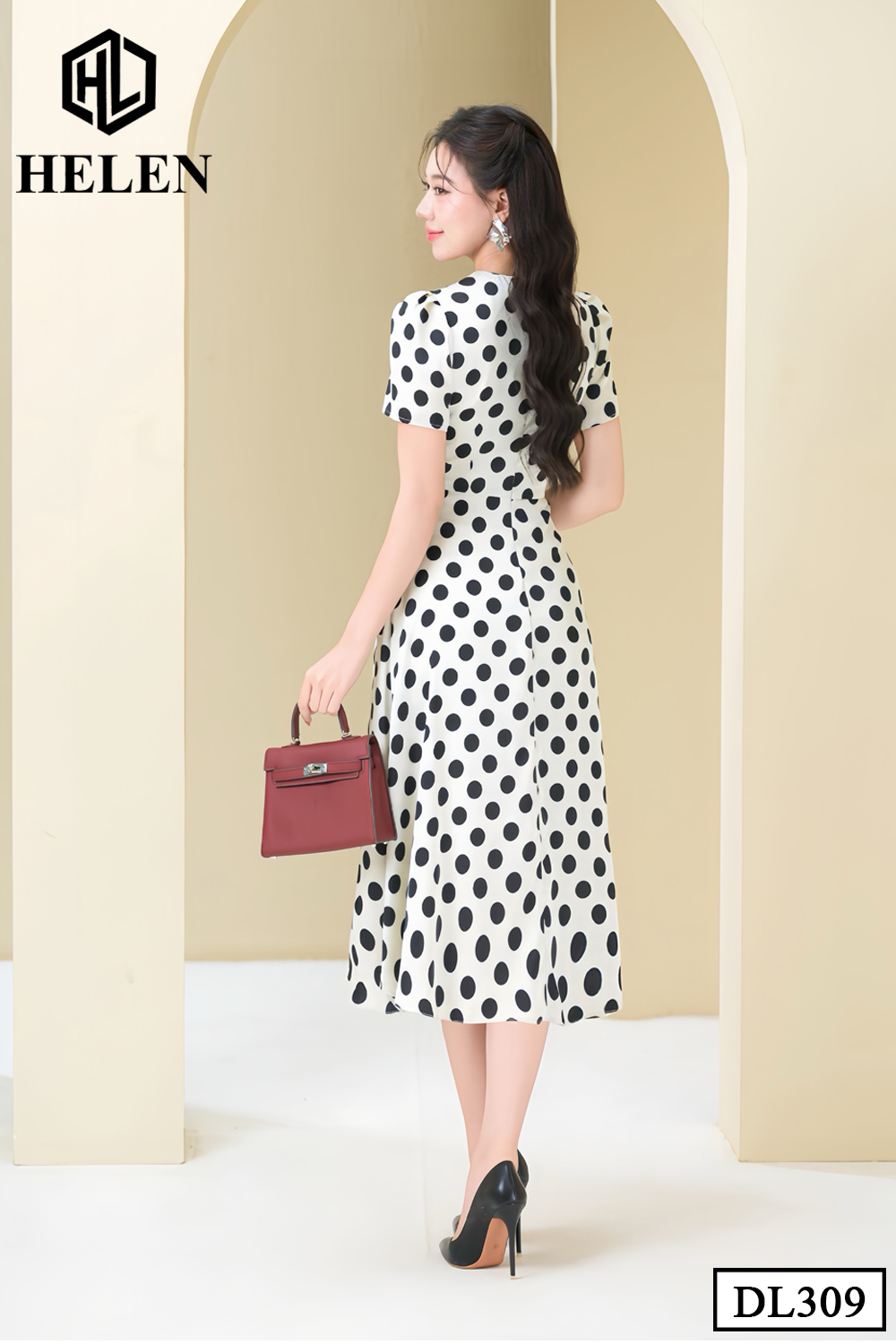 Đầm xòe kem chấm bi to cổ V thắt nơ eo DL309