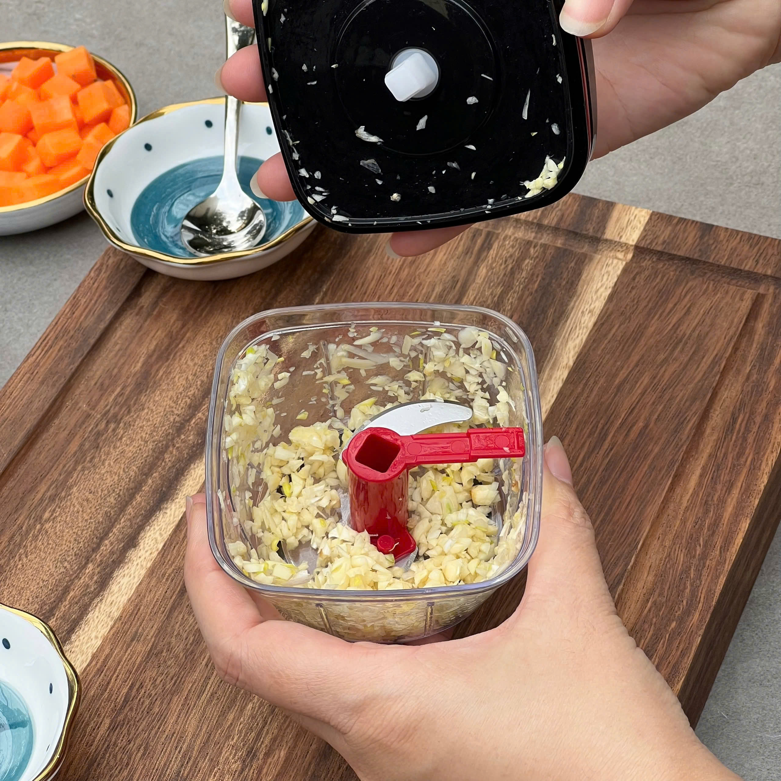 Dụng Cụ Xay Tỏi Ớt Kaiyo_thumbnail_11